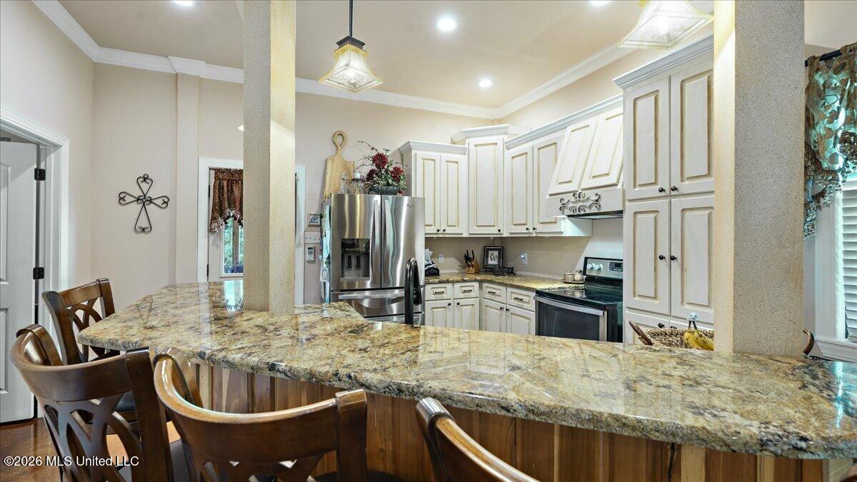1907 Robinson Road Property Photo 9