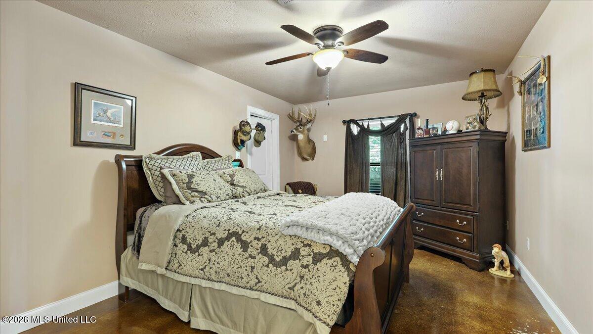 1907 Robinson Road Property Photo 13