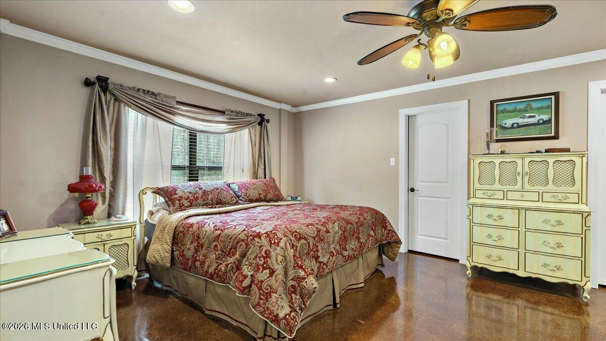1907 Robinson Road Property Photo 16