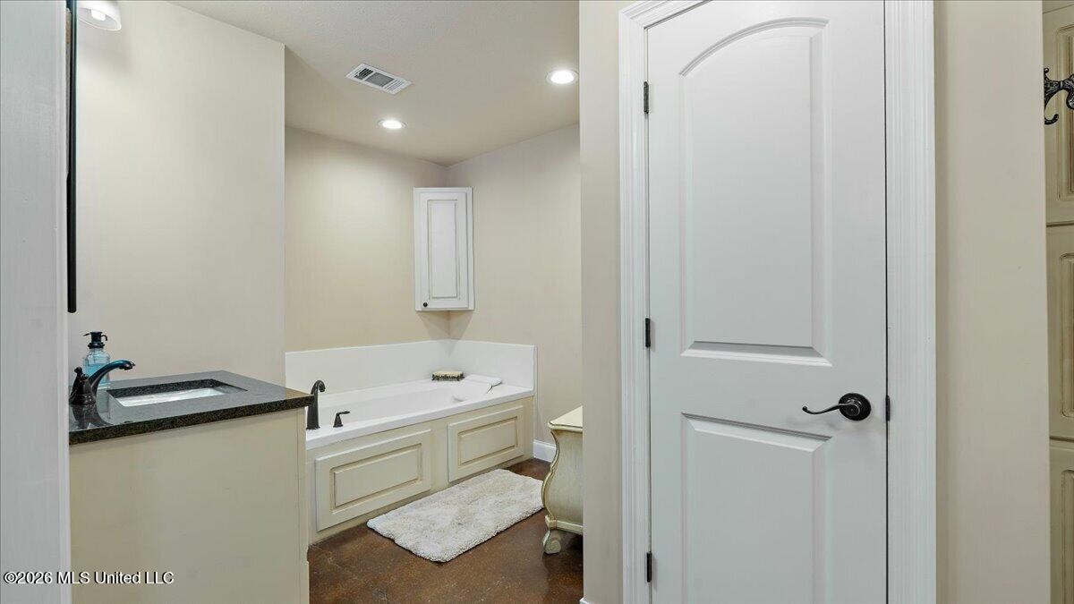 1907 Robinson Road Property Photo 18