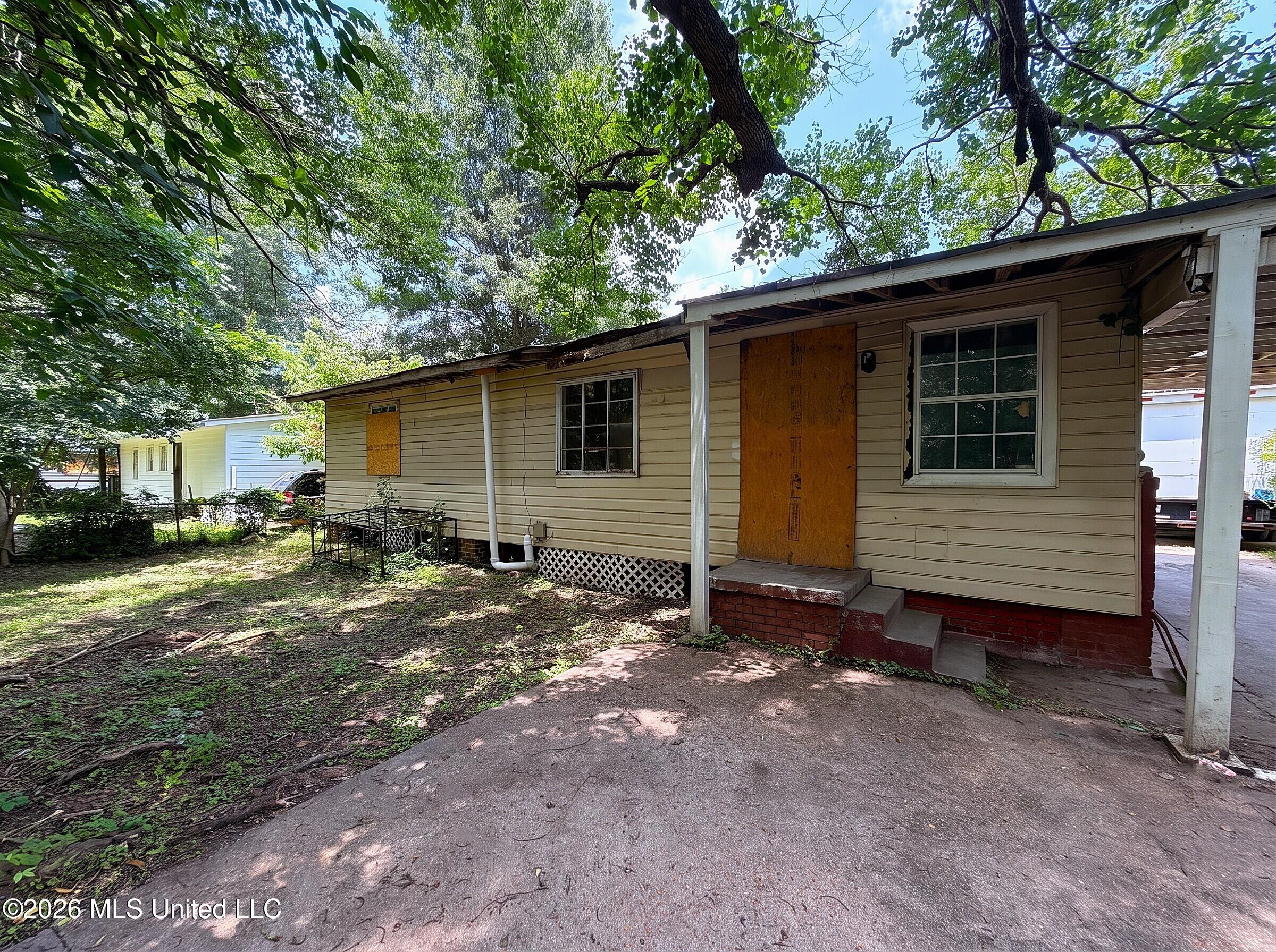 1159 W Mcdowell Road Property Photo 8