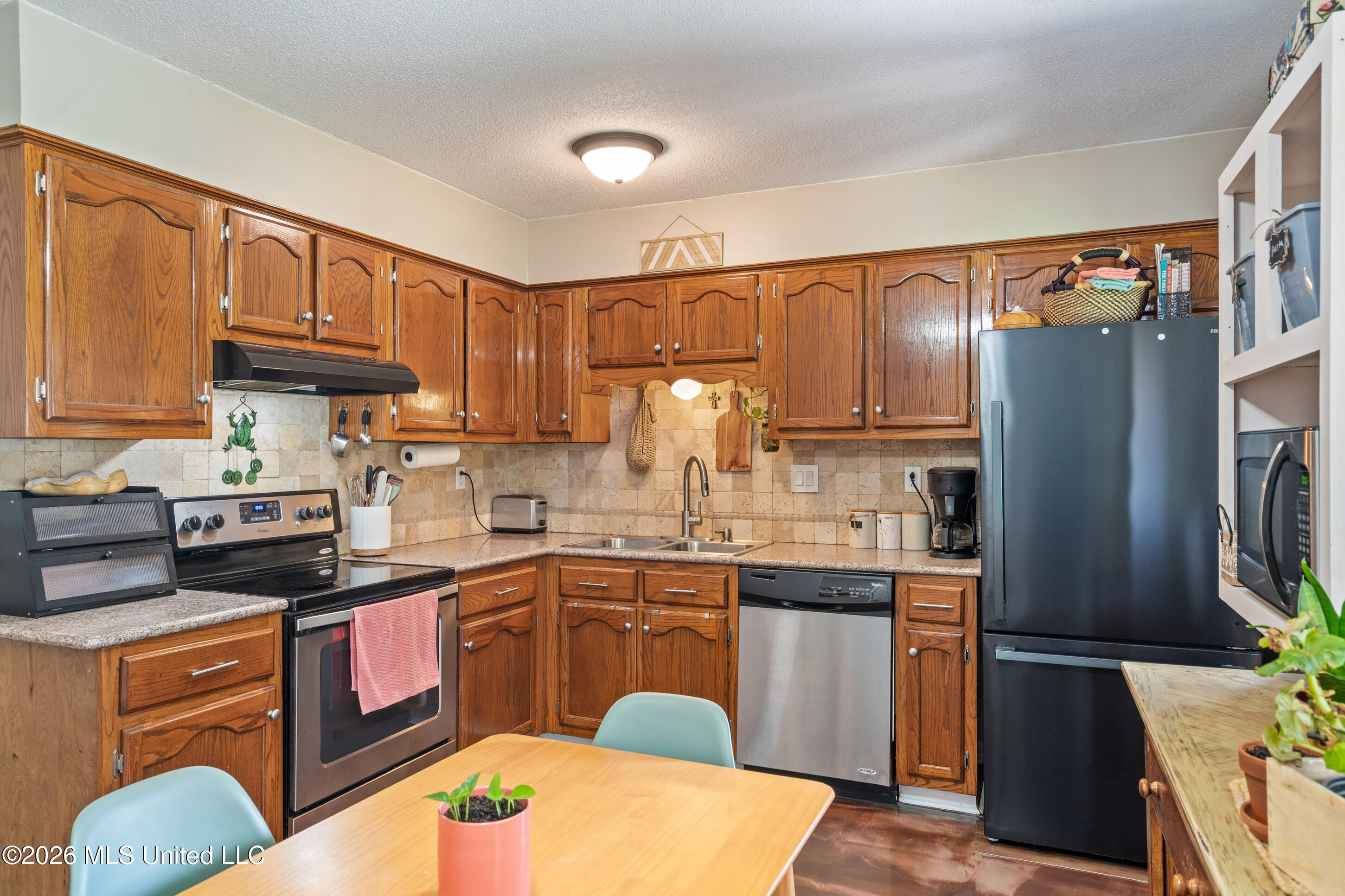 10151 Riggan Drive Property Photo 8