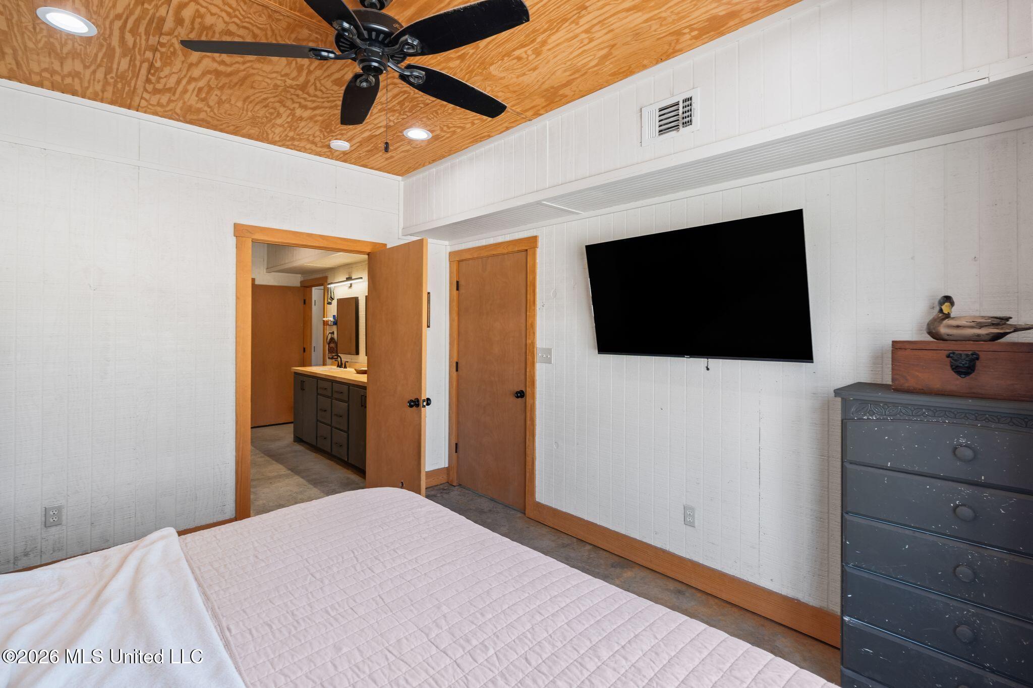 59 Clear Pines Drive Property Photo 13