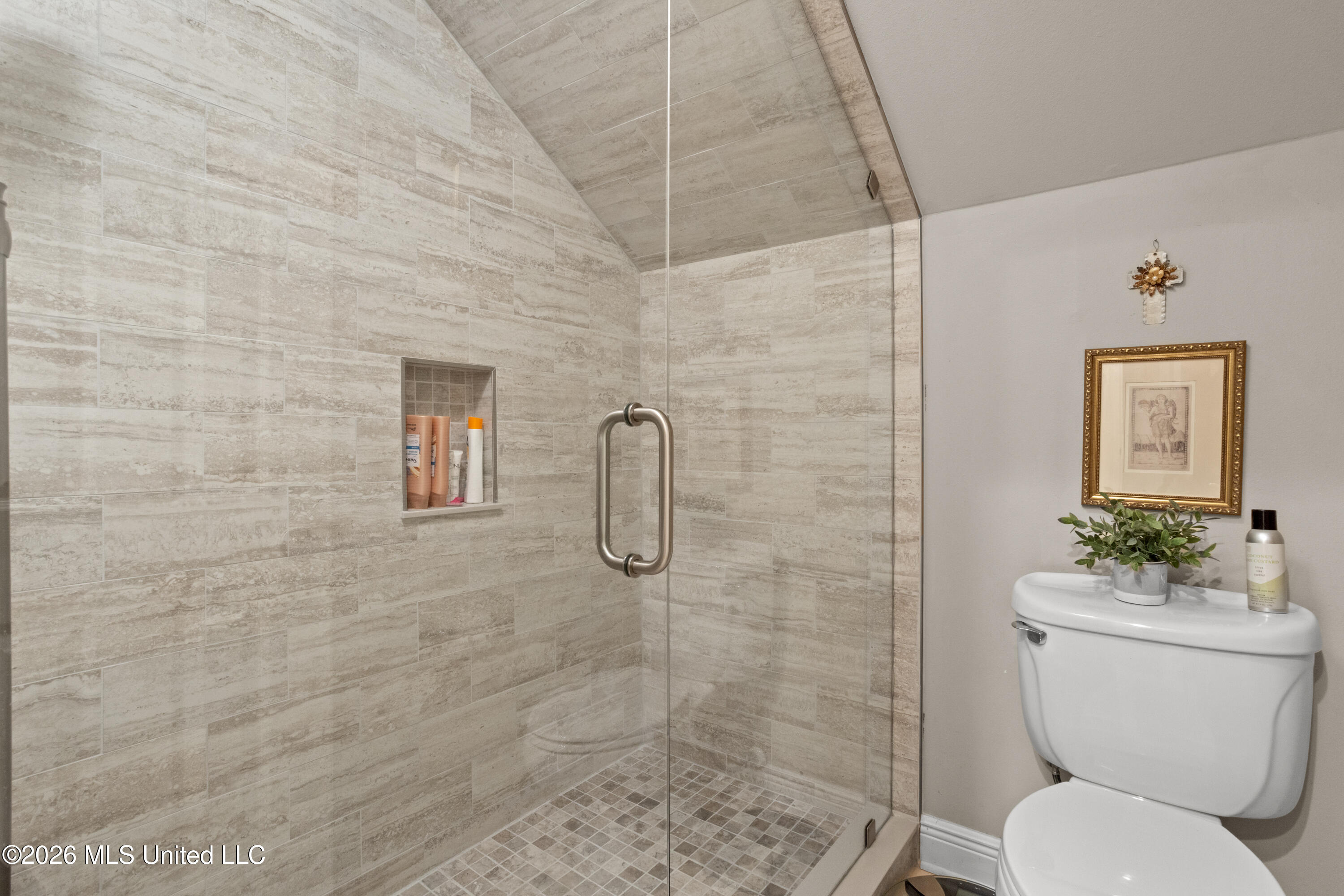 7820 Rushing Oaks Drive Property Photo 38