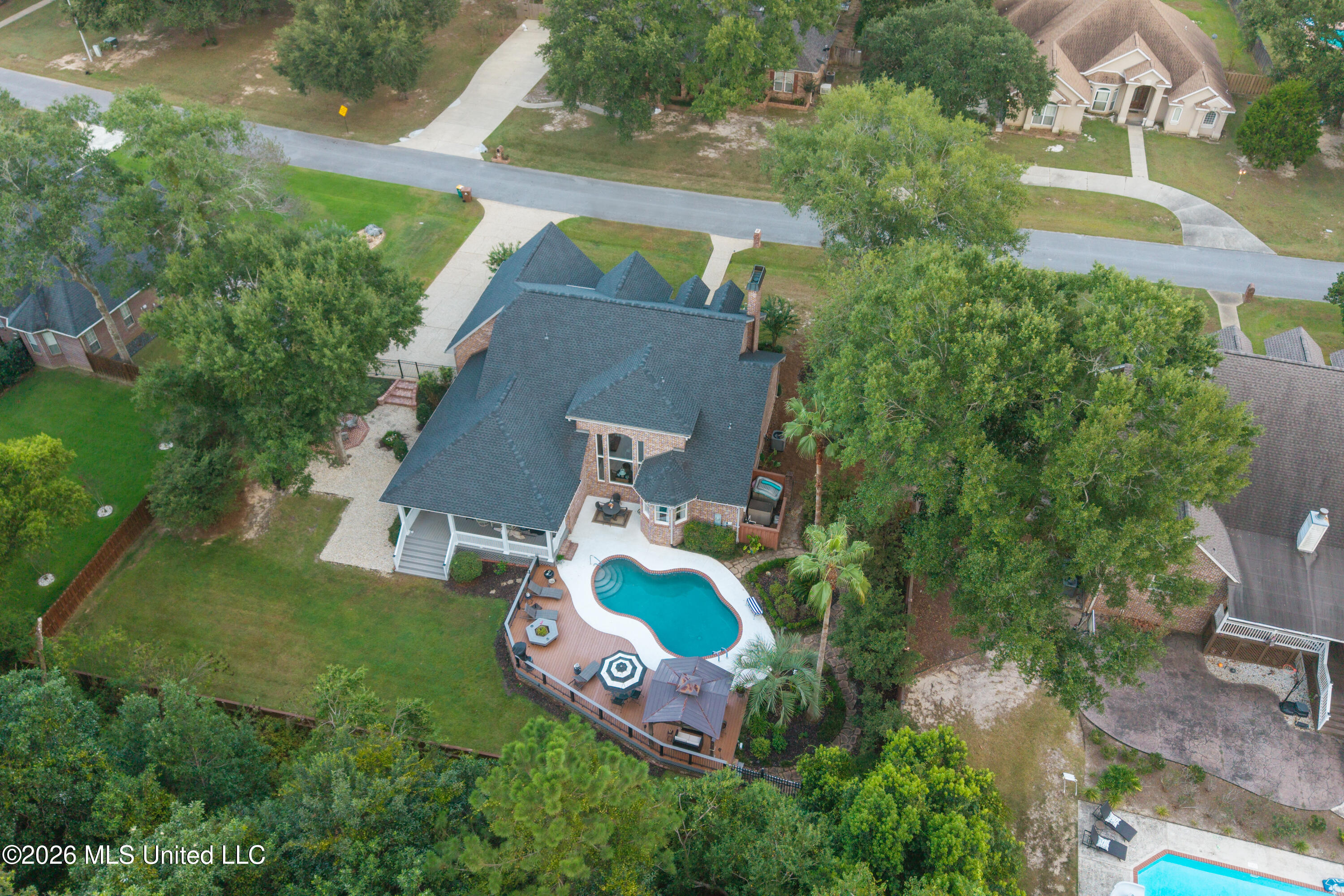 7820 Rushing Oaks Drive Property Photo 122