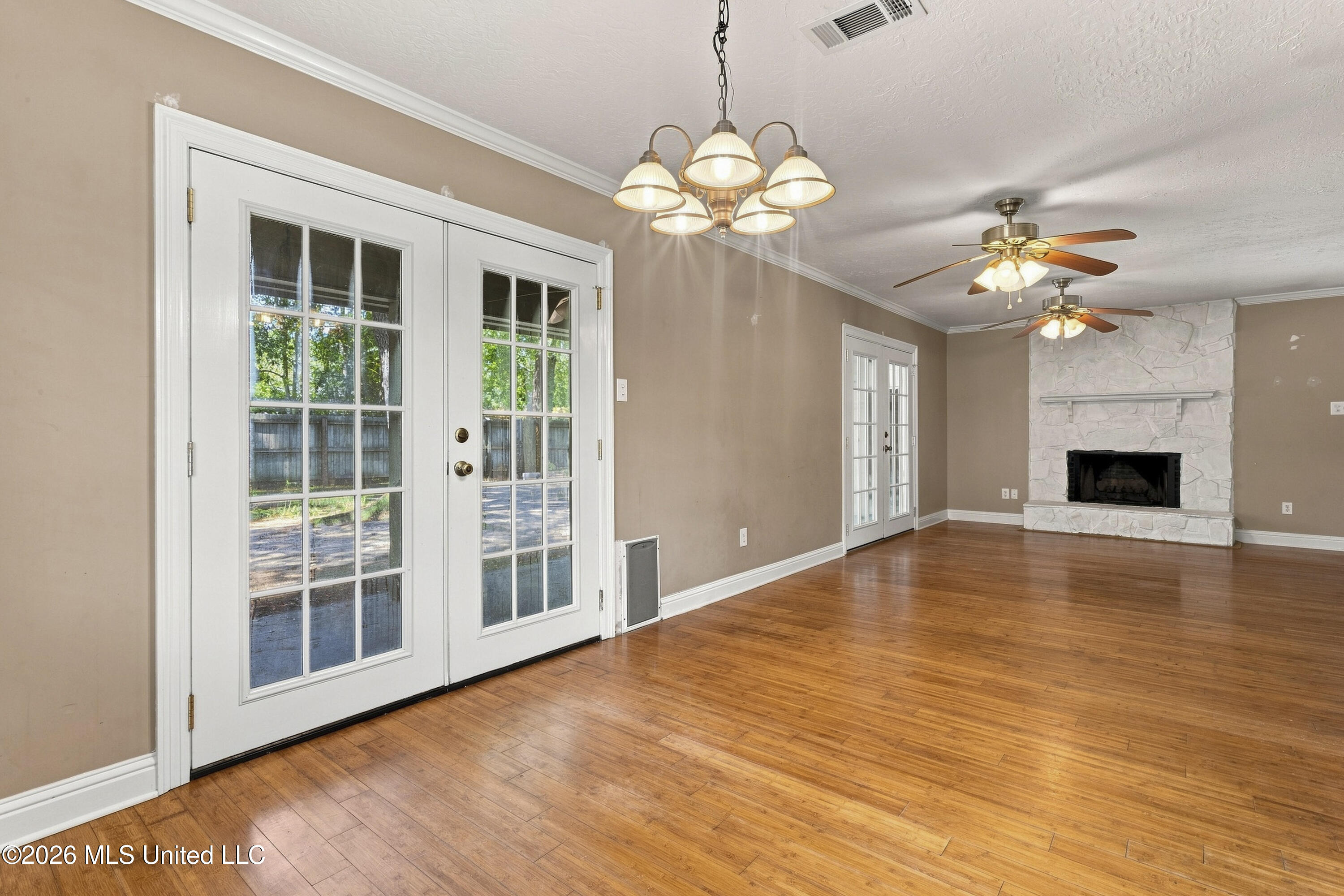 1 Fox Trot Property Photo 9