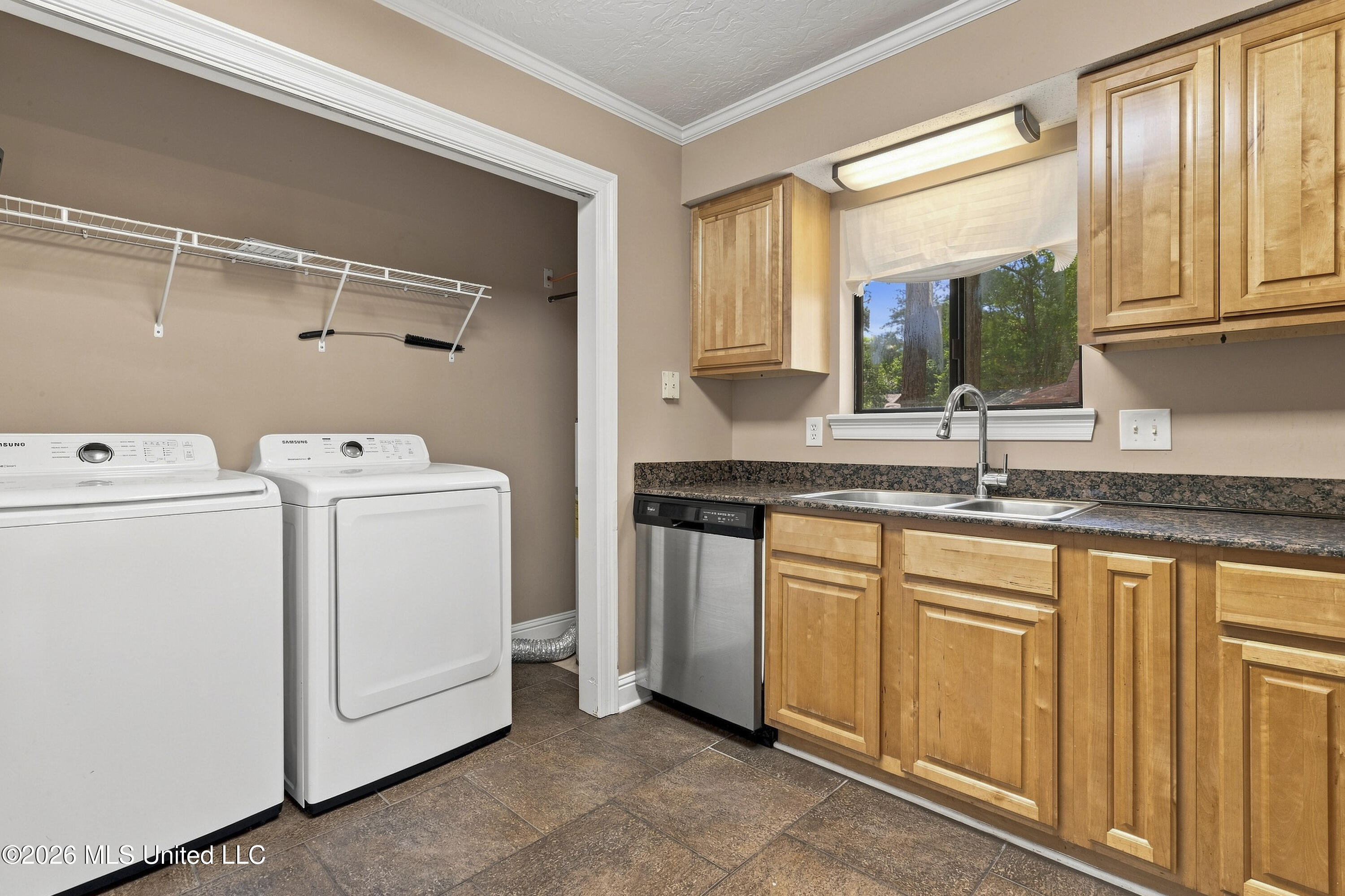 1 Fox Trot Property Photo 13