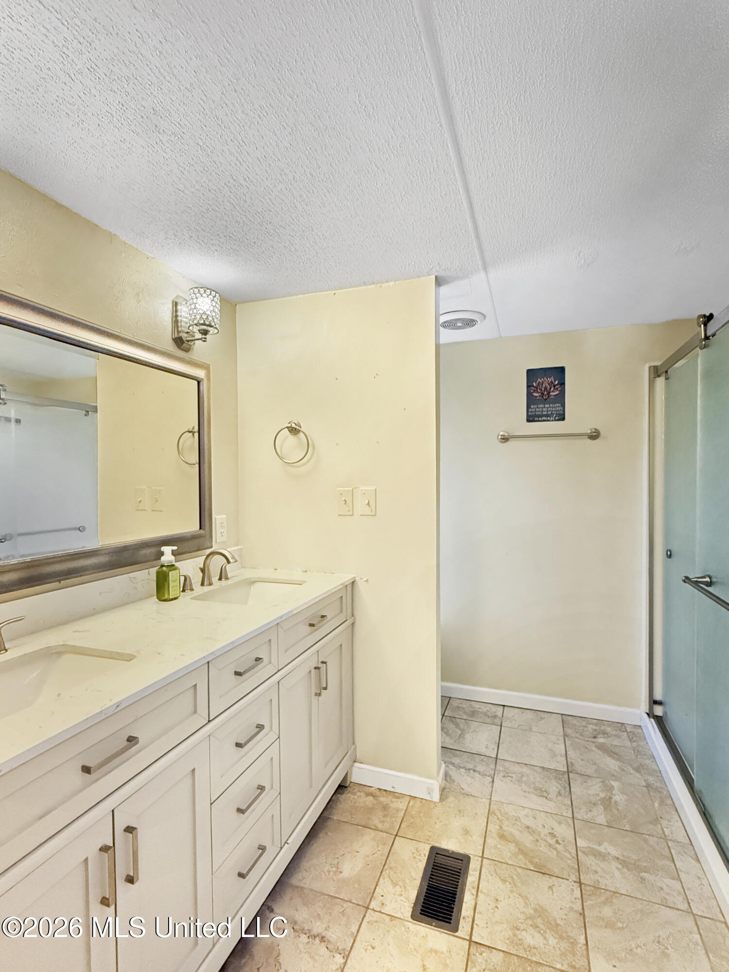 10750 Linohau Way Property Photo 9