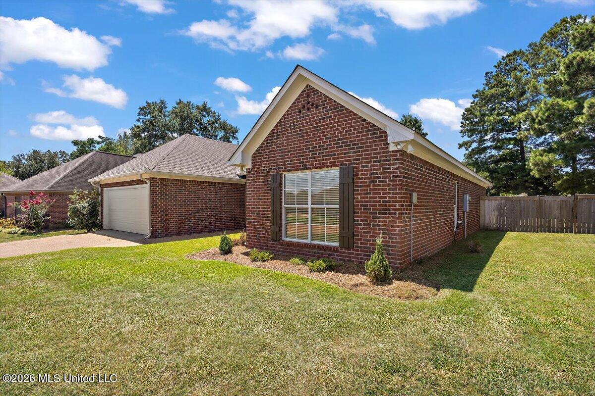 217 Calhoun Drive Property Photo 2