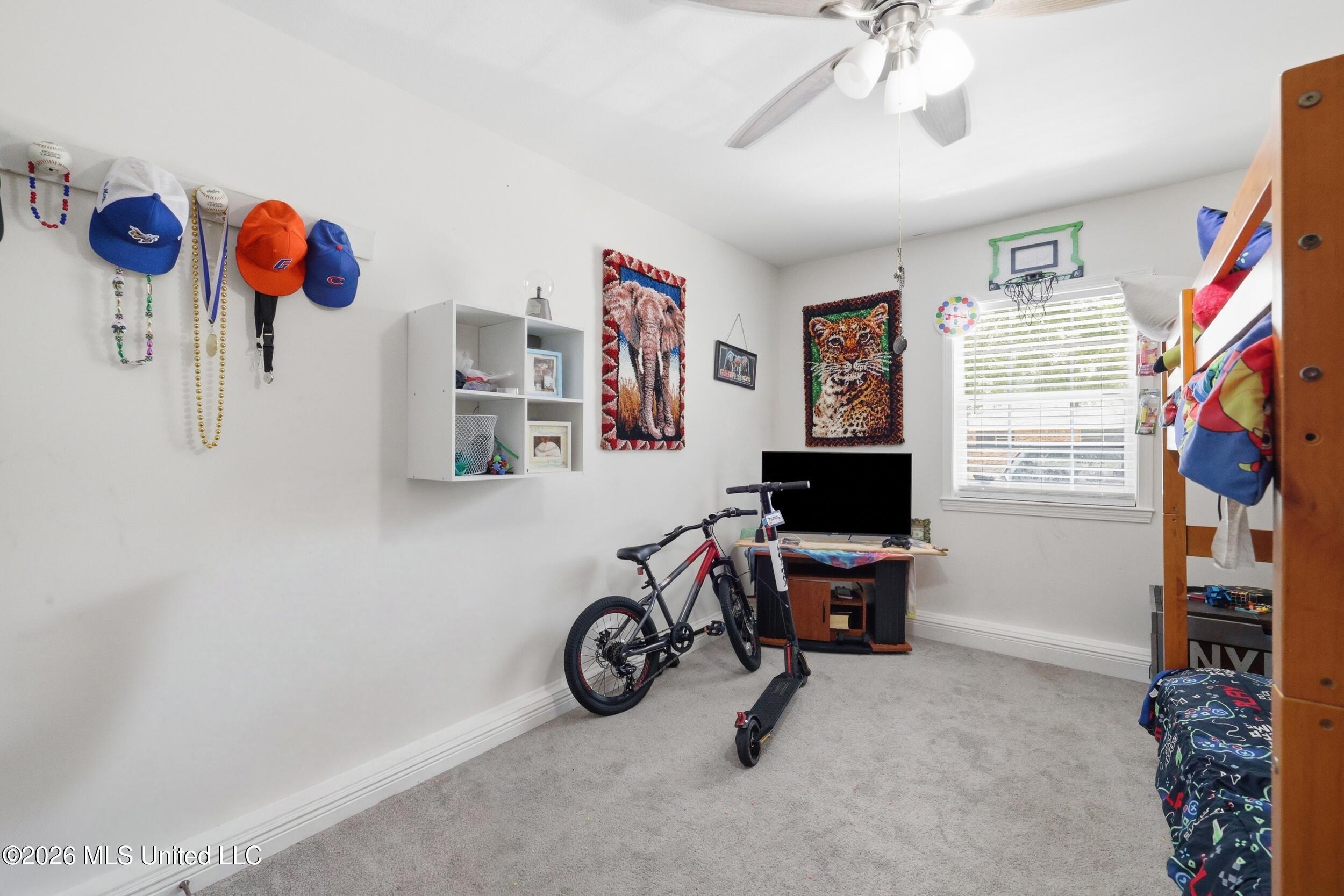 32 Yorkshire Parkway Property Photo 14