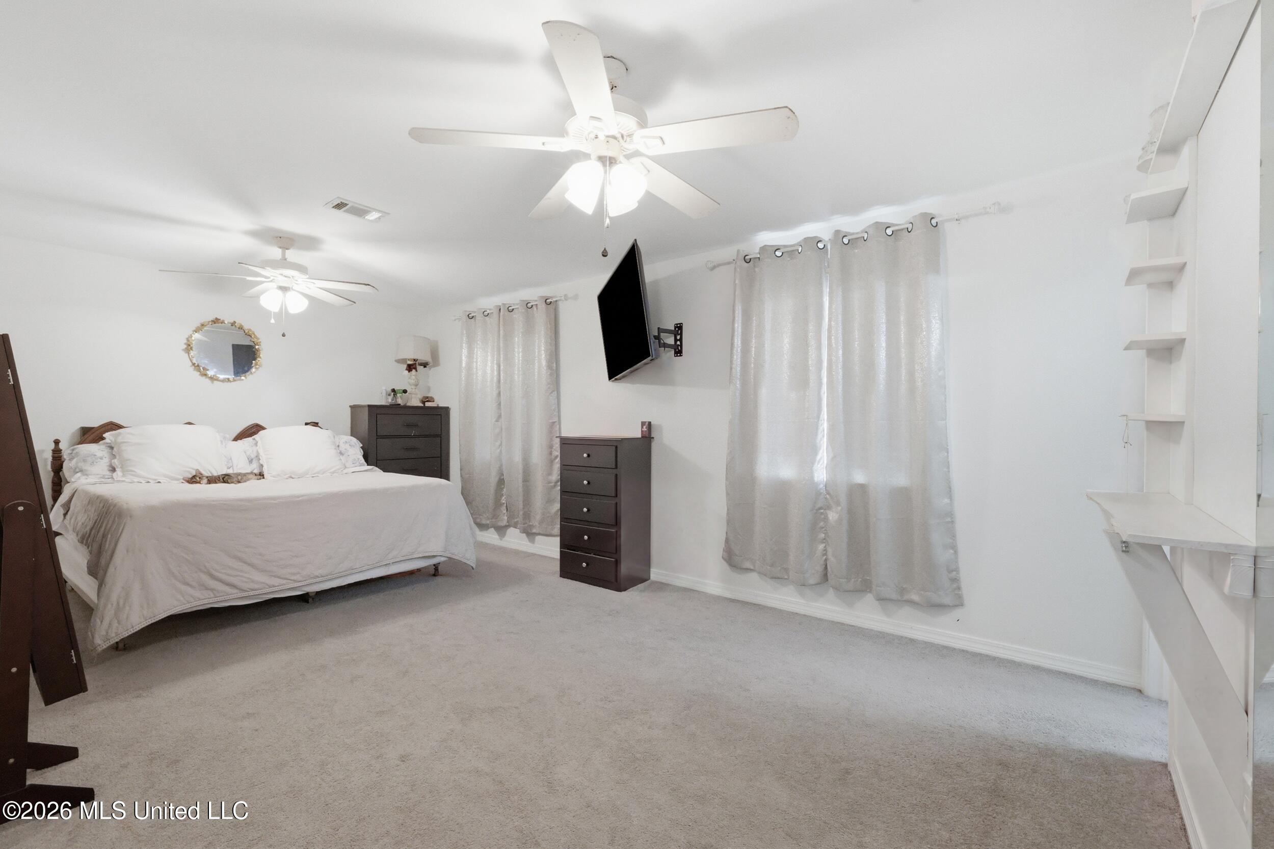 32 Yorkshire Parkway Property Photo 17