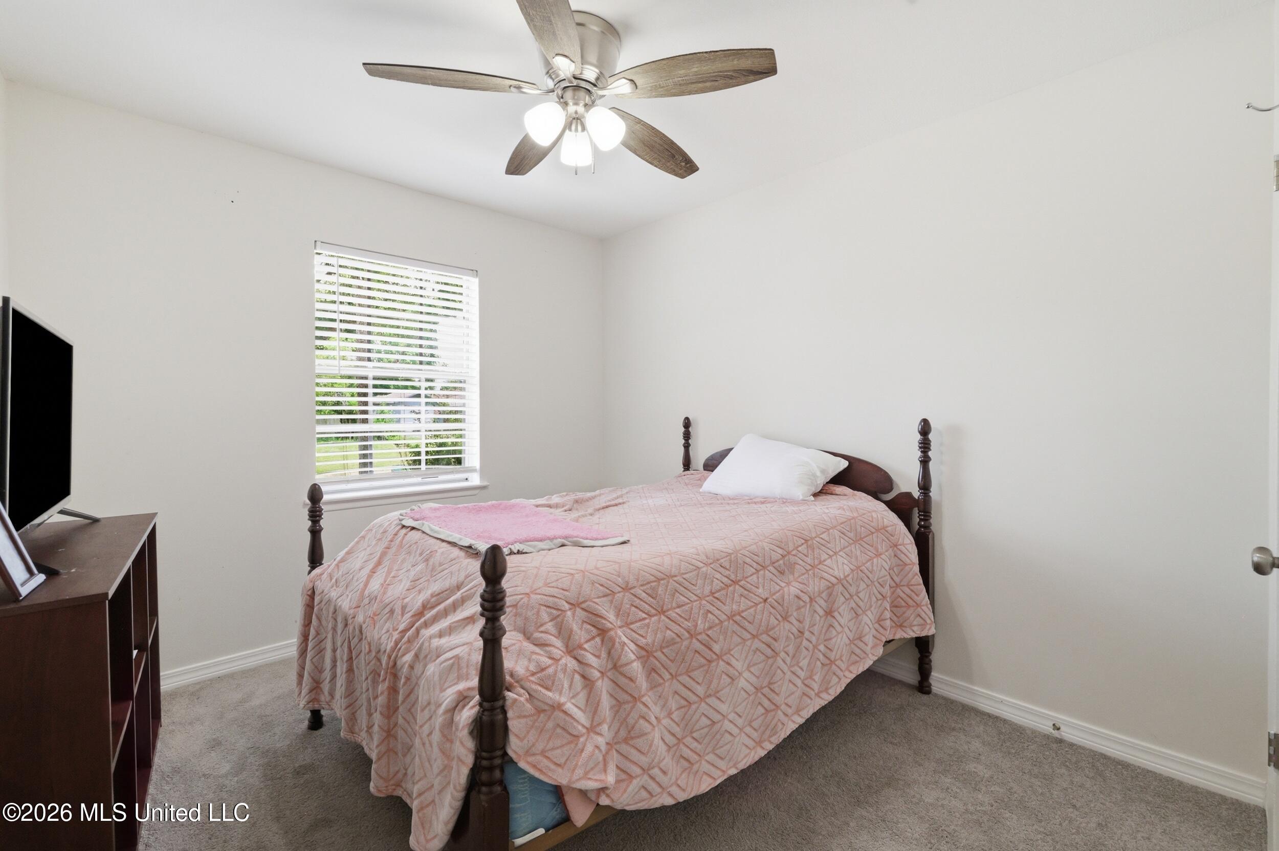 32 Yorkshire Parkway Property Photo 21