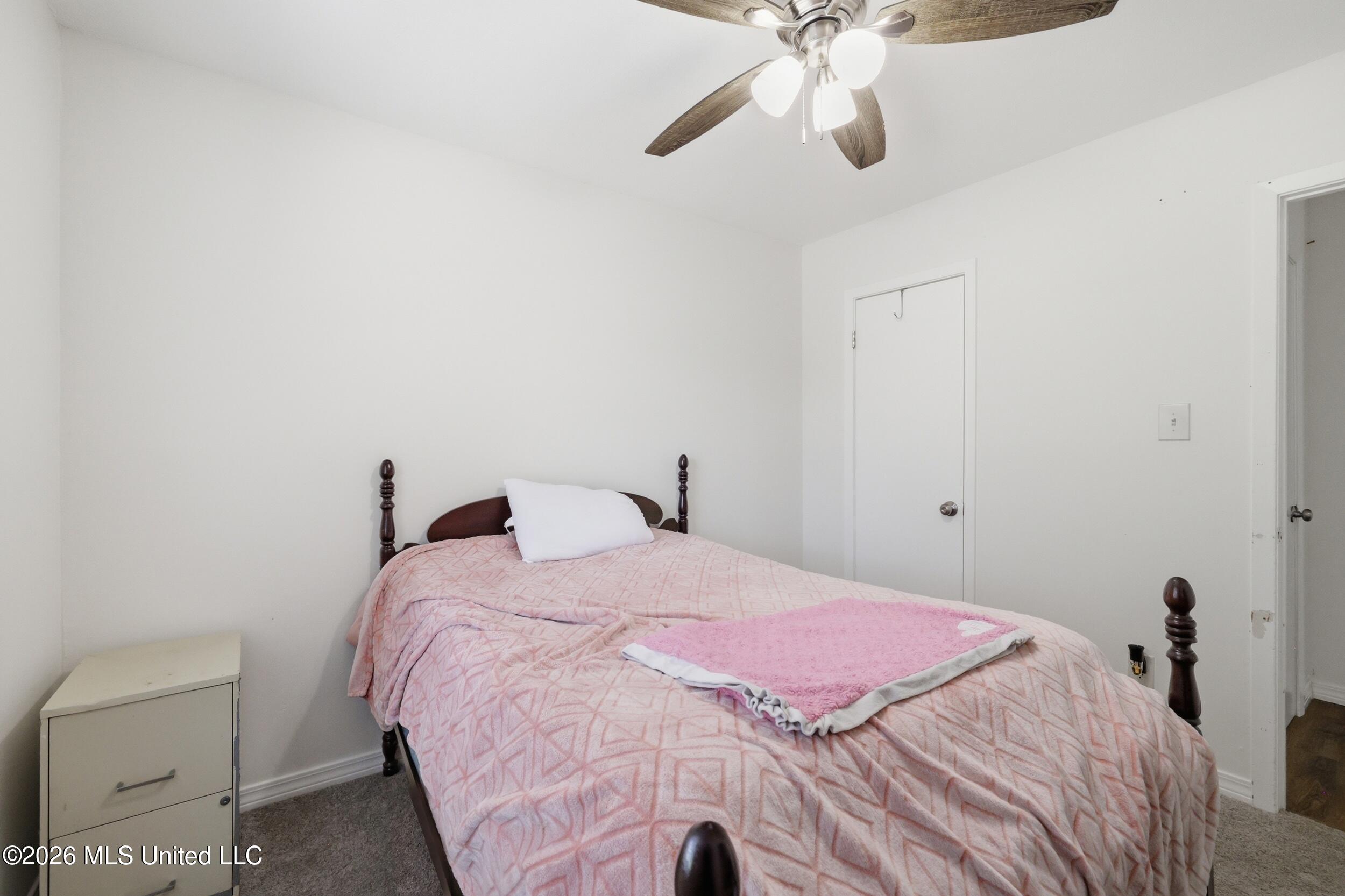 32 Yorkshire Parkway Property Photo 22