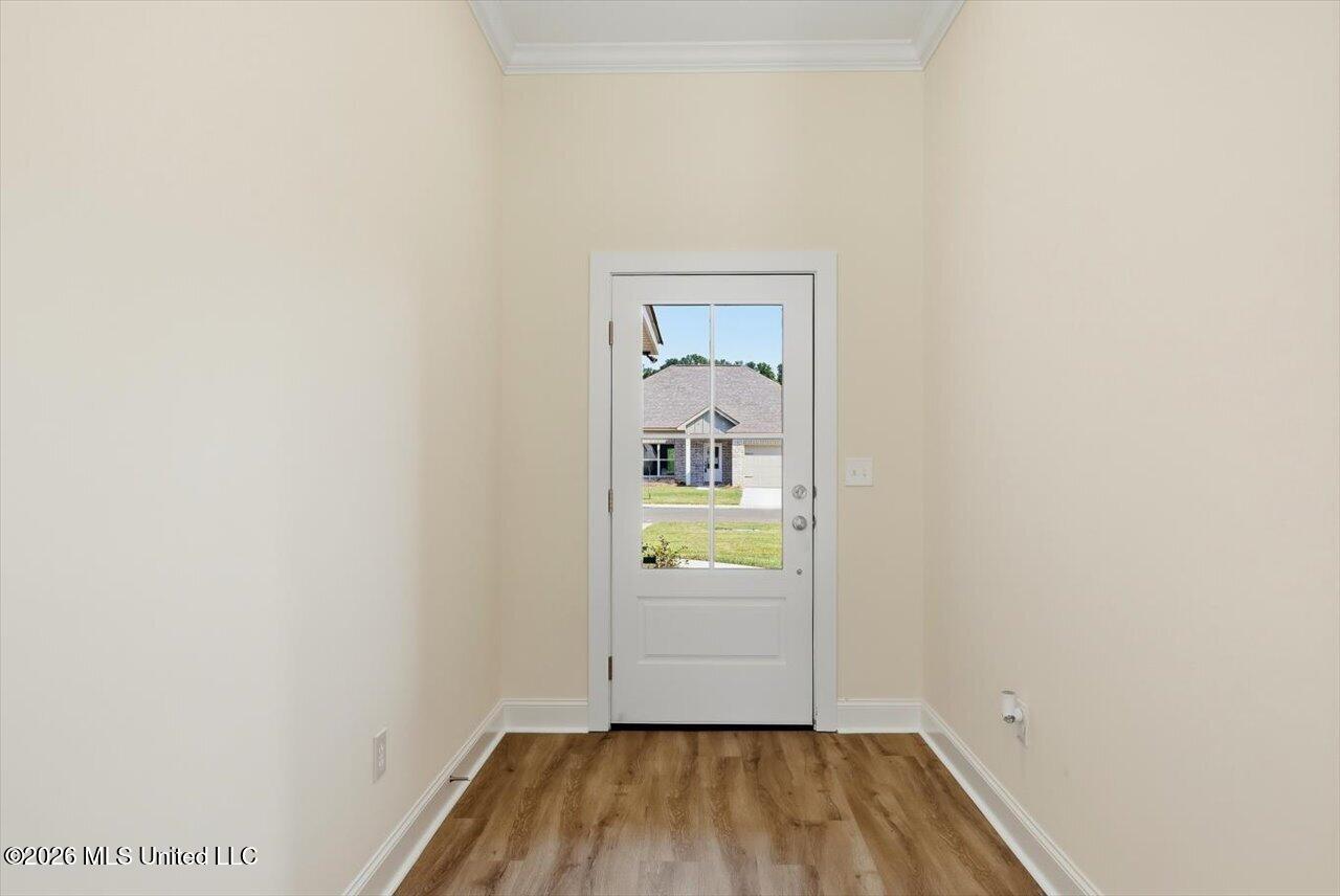 113 Newport Drive Property Photo 4