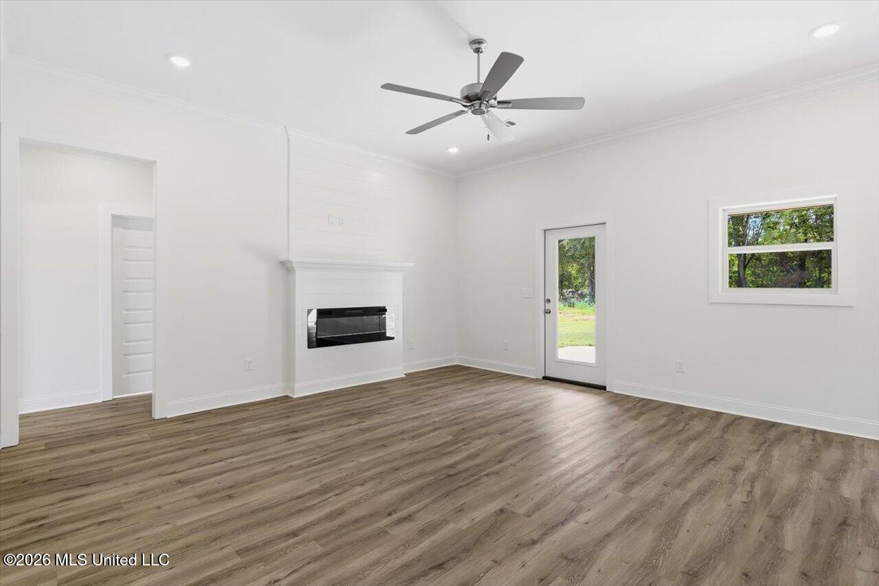 113 Newport Drive Property Photo 5