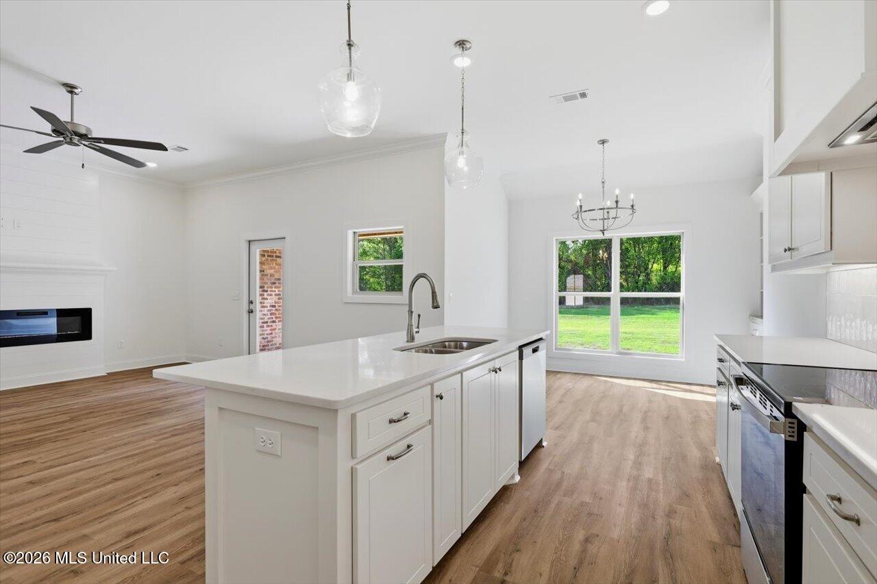 113 Newport Drive Property Photo 11
