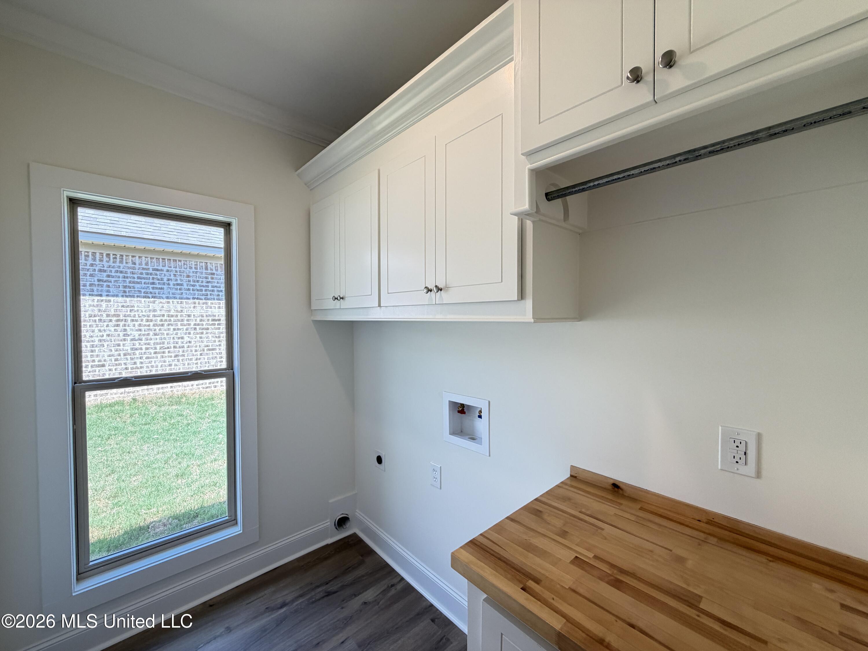 113 Newport Drive Property Photo 14