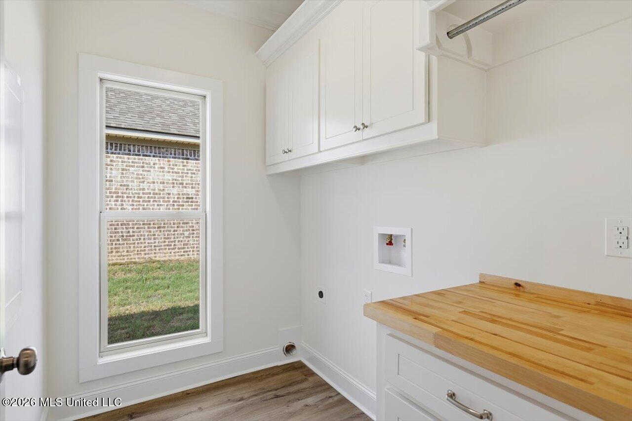 113 Newport Drive Property Photo 16