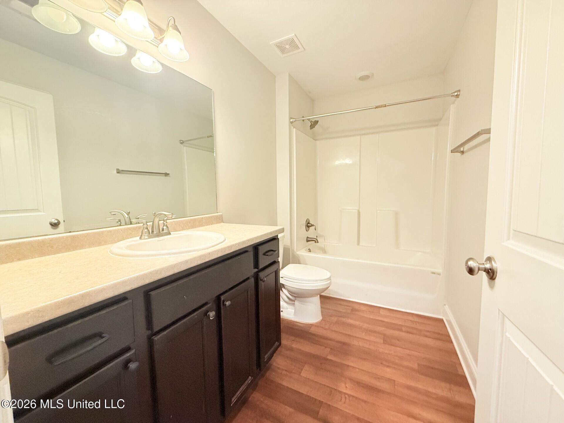 7882 Allen Glen Lane Property Photo 6