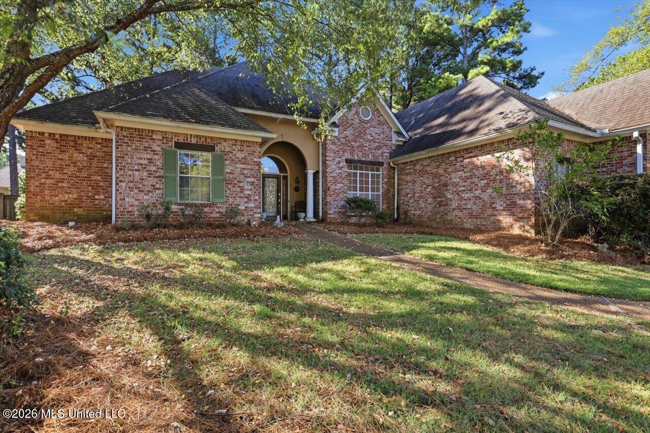 143 Whisper Lake Boulevard Property Photo 2