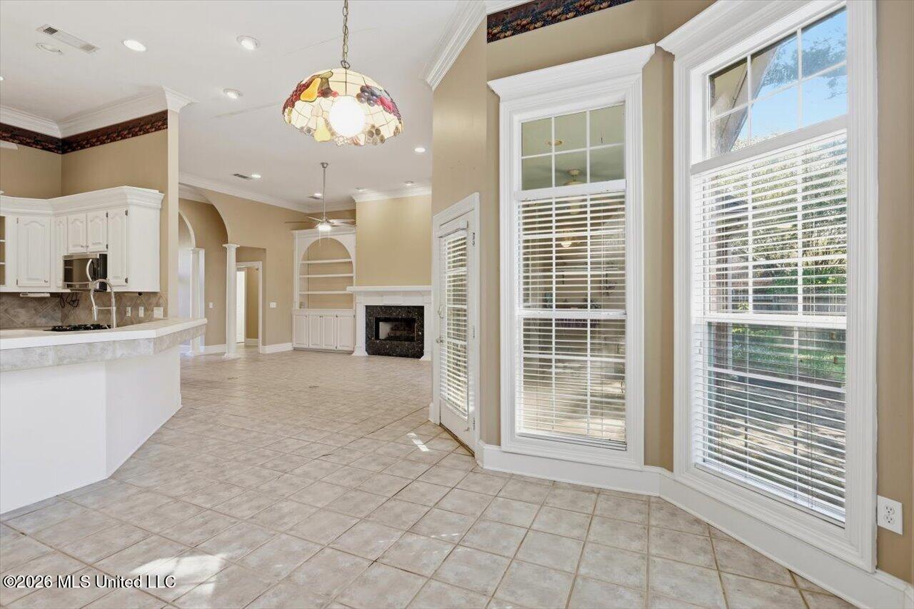 143 Whisper Lake Boulevard Property Photo 15