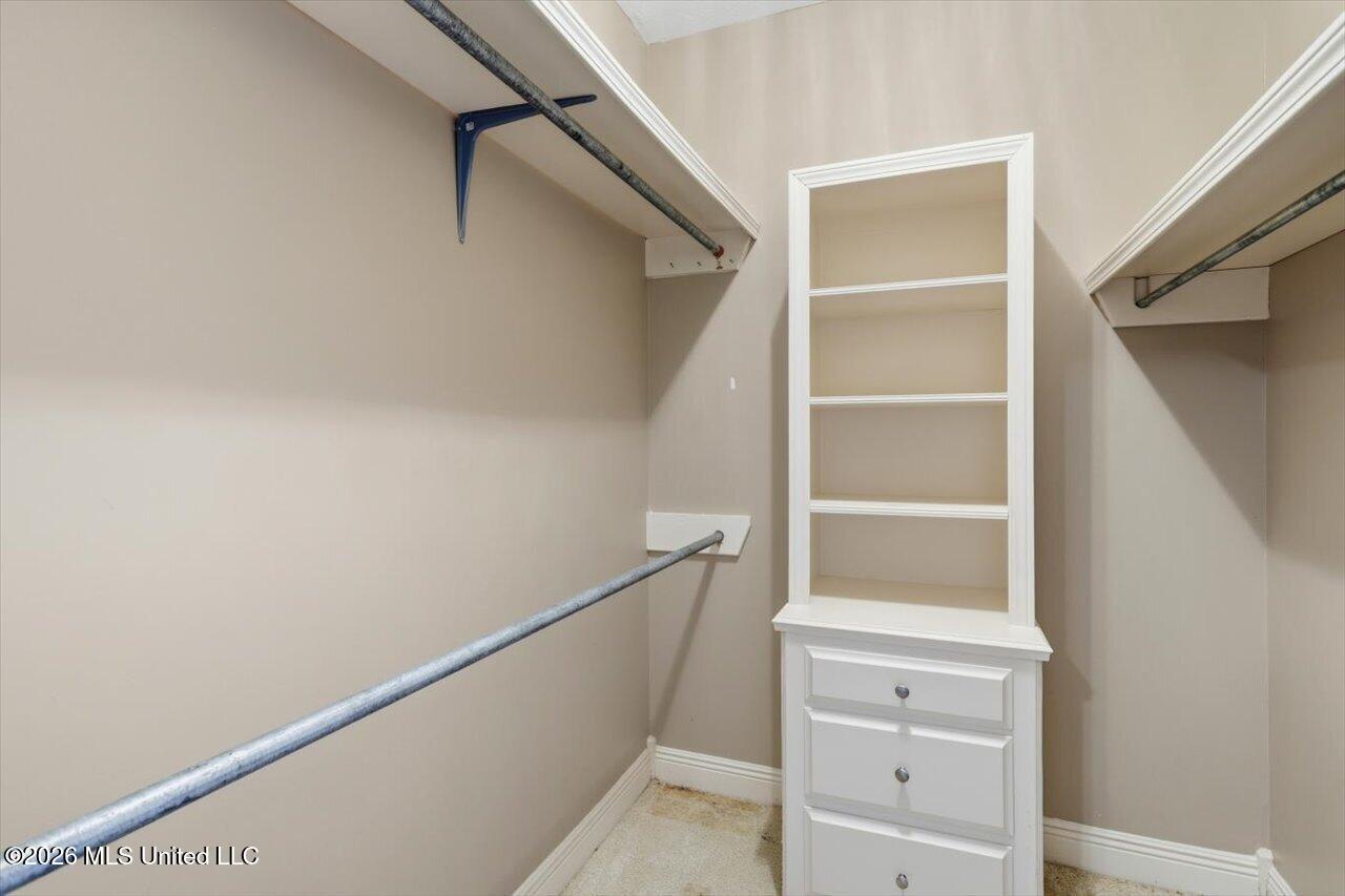 143 Whisper Lake Boulevard Property Photo 28