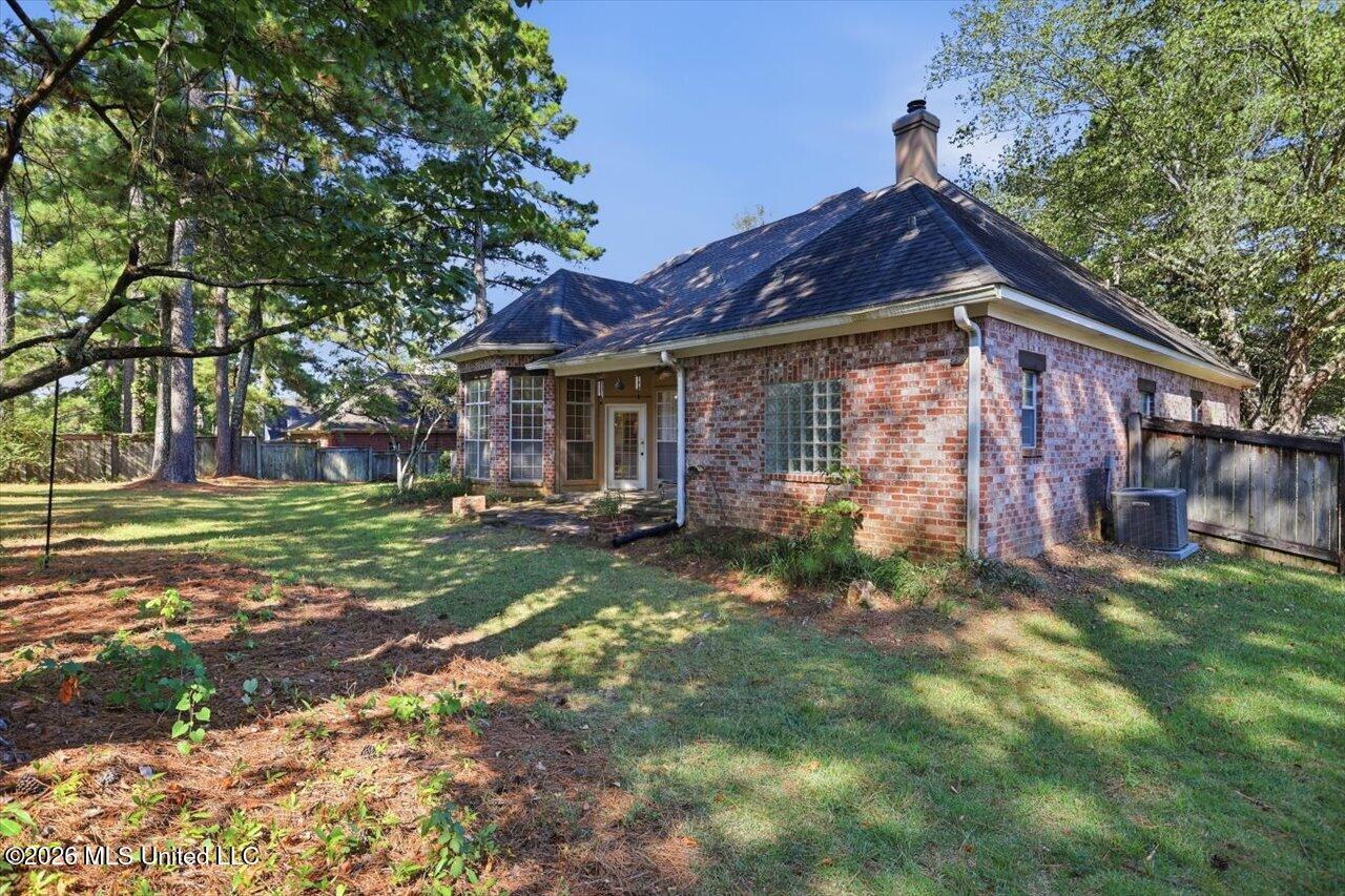 143 Whisper Lake Boulevard Property Photo 36