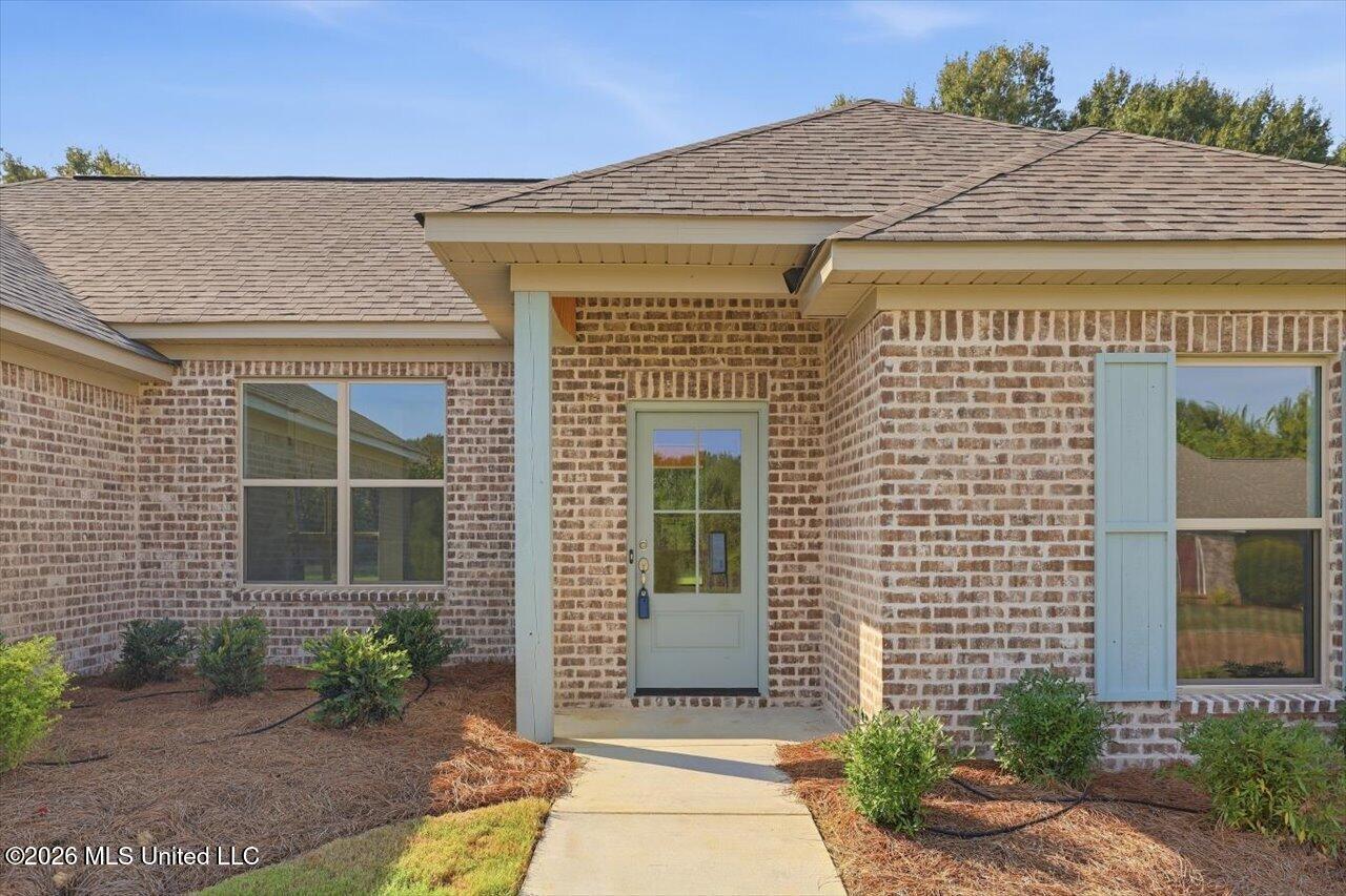 111 Newport Drive Property Photo 2