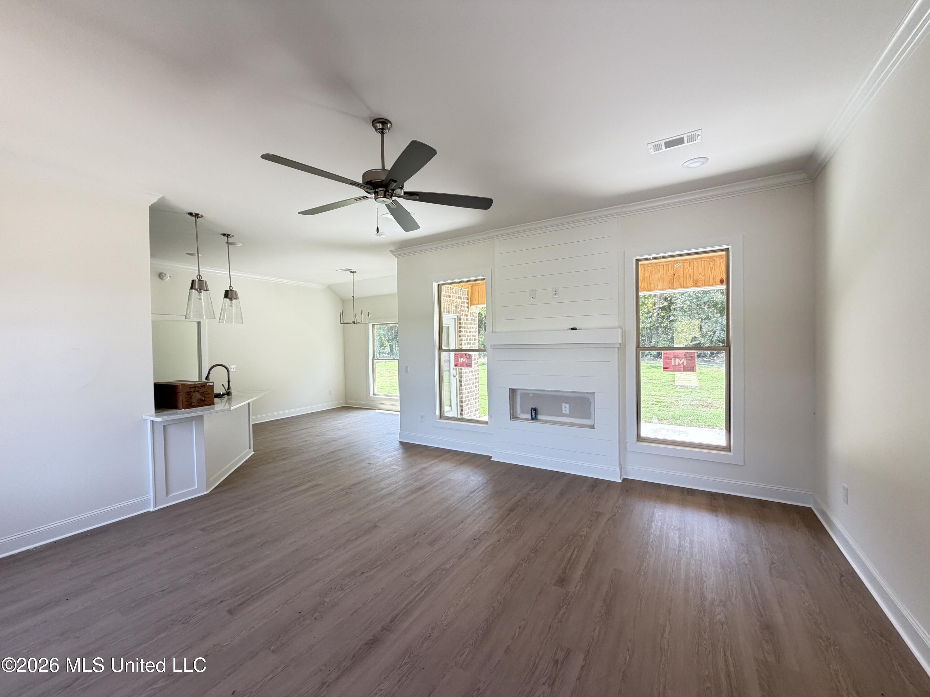111 Newport Drive Property Photo 4