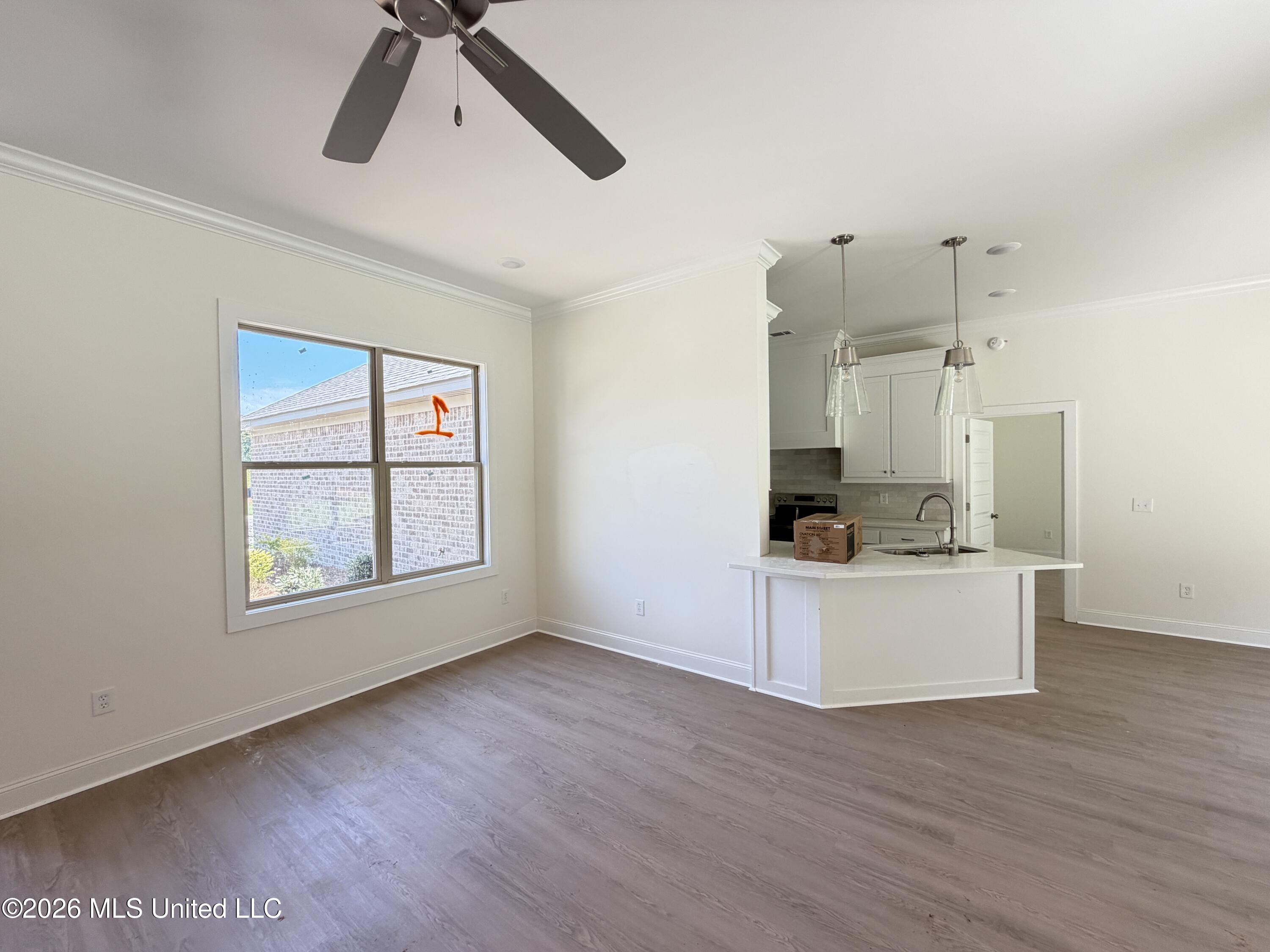 111 Newport Drive Property Photo 6