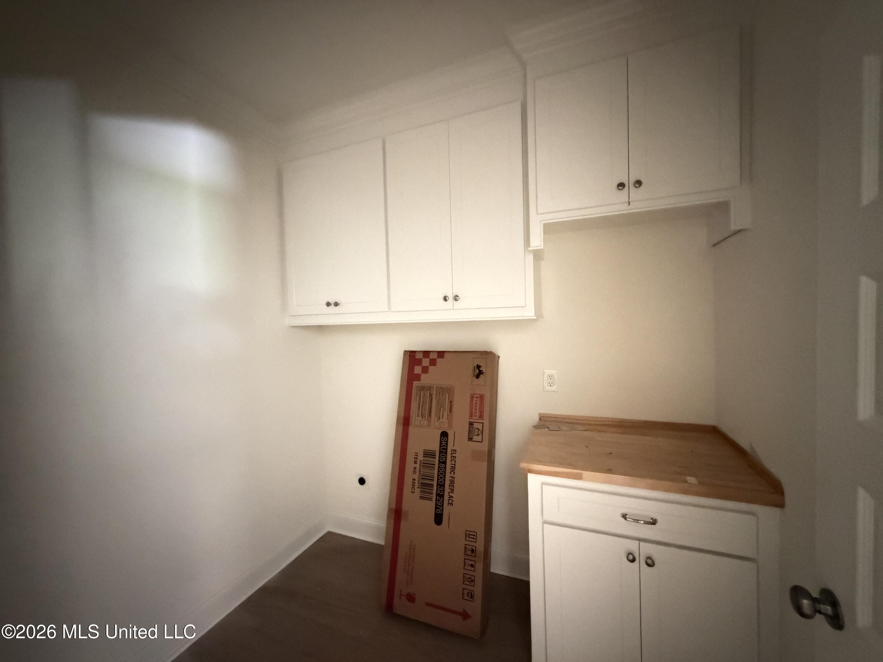 111 Newport Drive Property Photo 14