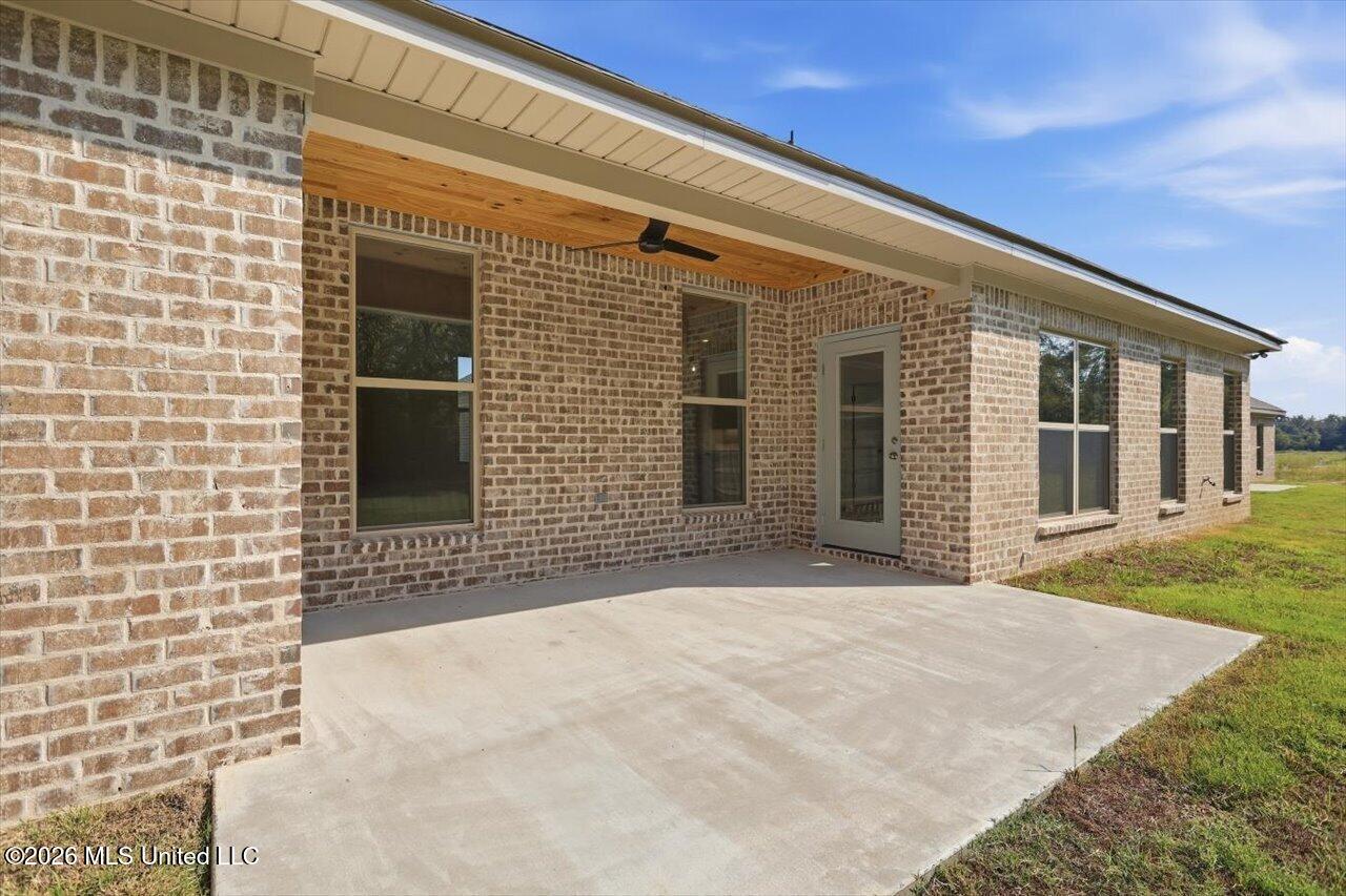111 Newport Drive Property Photo 22