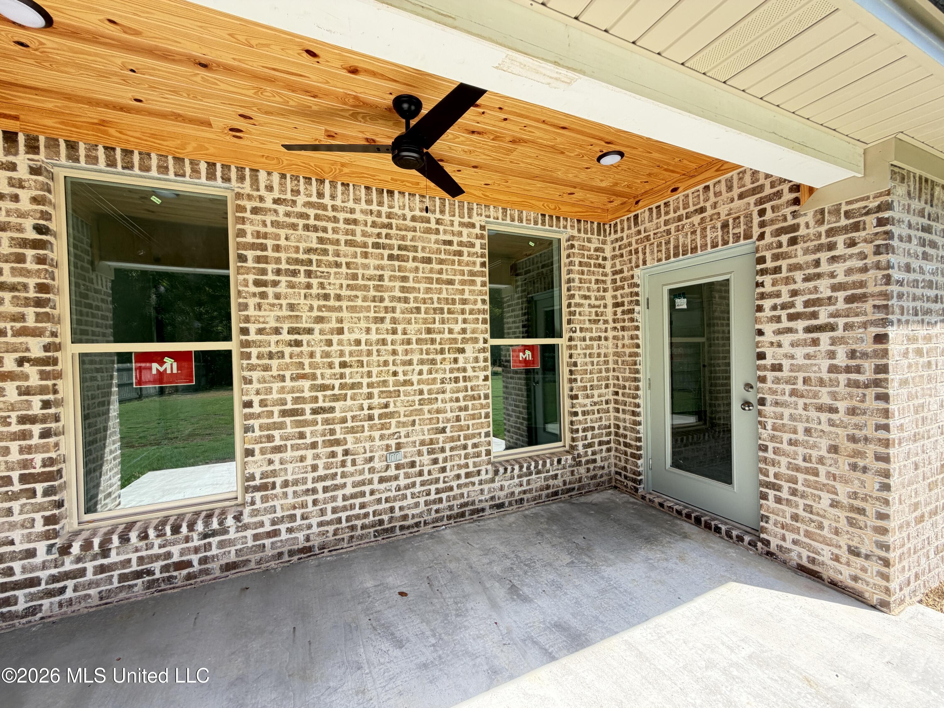 111 Newport Drive Property Photo 28