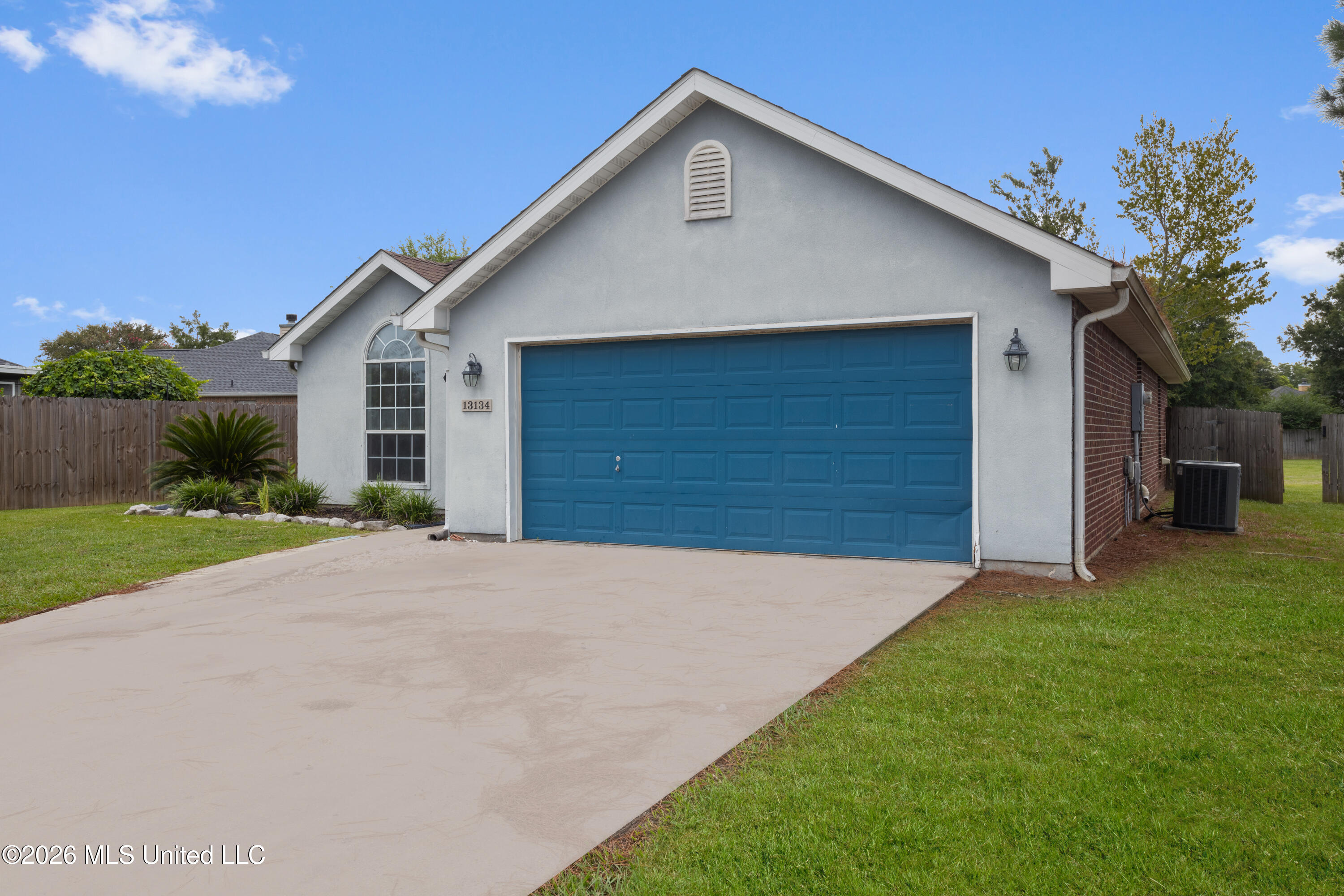 13134 Tyler Circle Property Photo 2