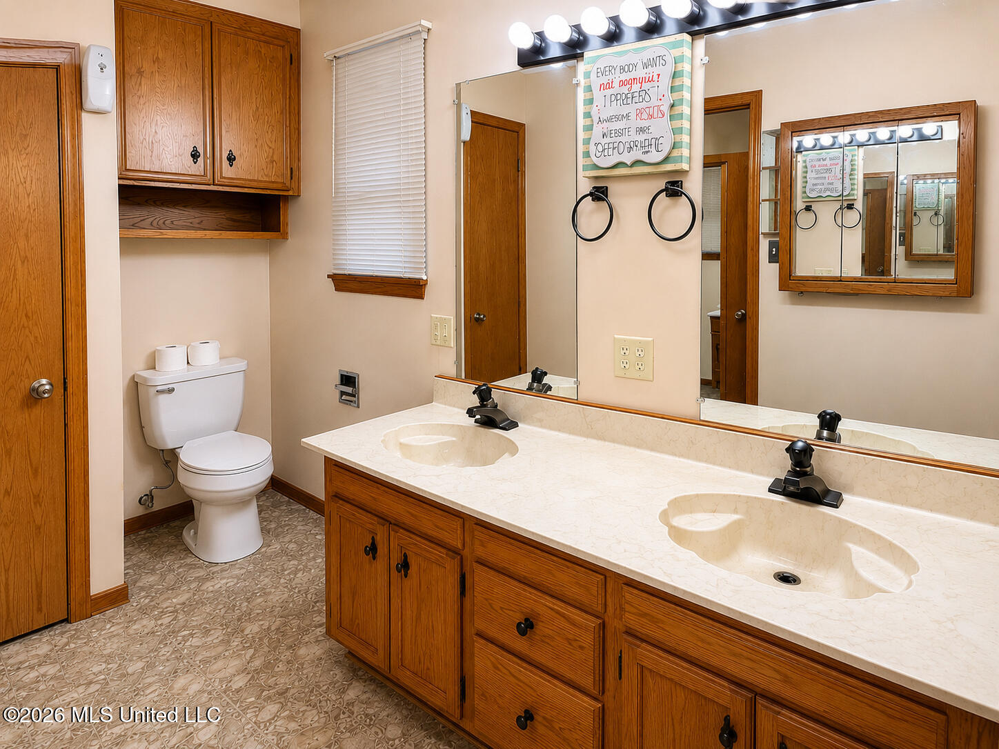 709 Hillcrest Loop Property Photo 19