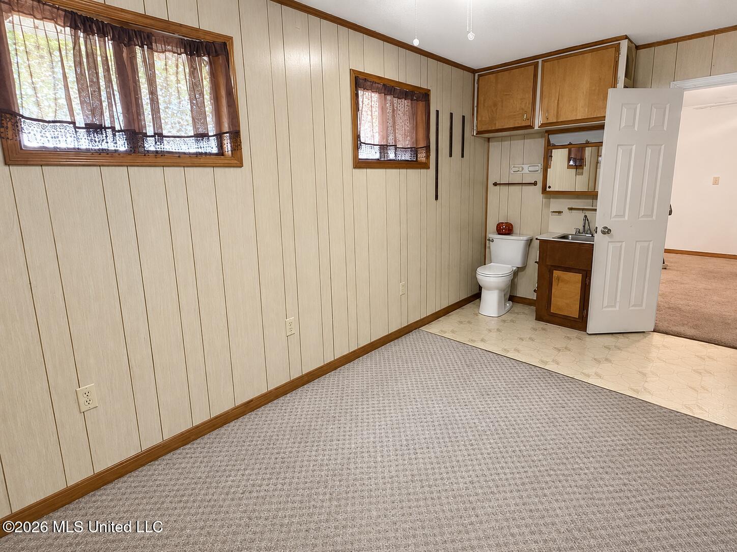 709 Hillcrest Loop Property Photo 26