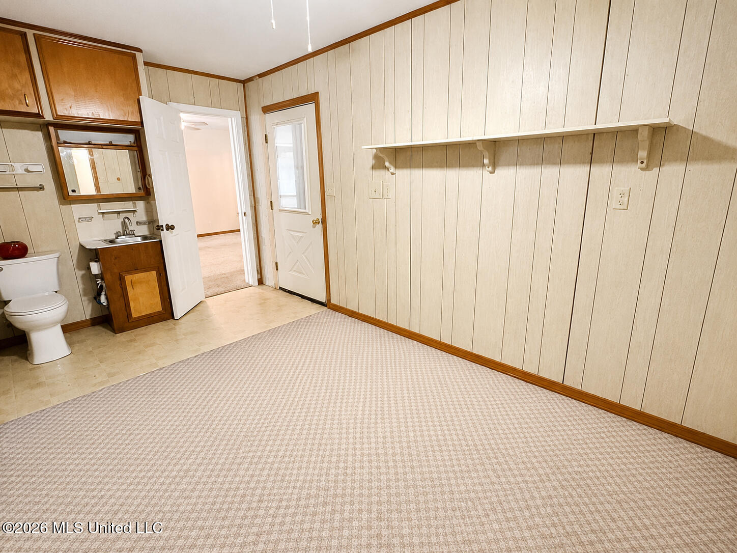 709 Hillcrest Loop Property Photo 27