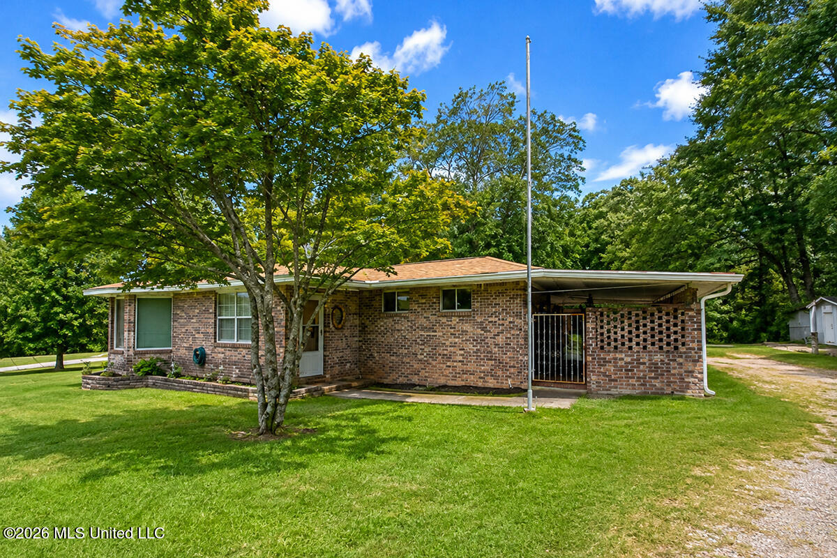 709 Hillcrest Loop Property Photo 34