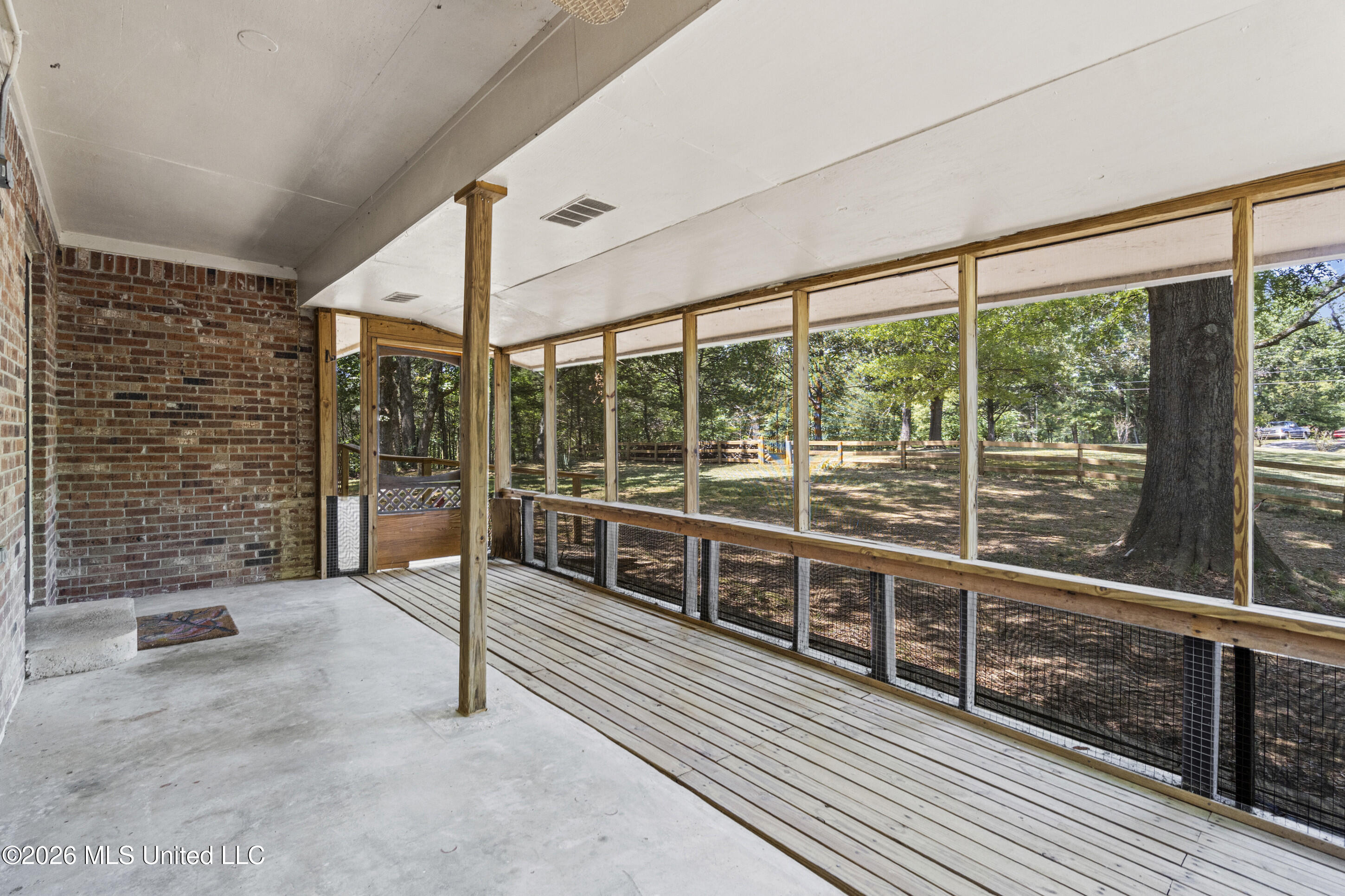 177 Dempsey Drive Property Photo 4