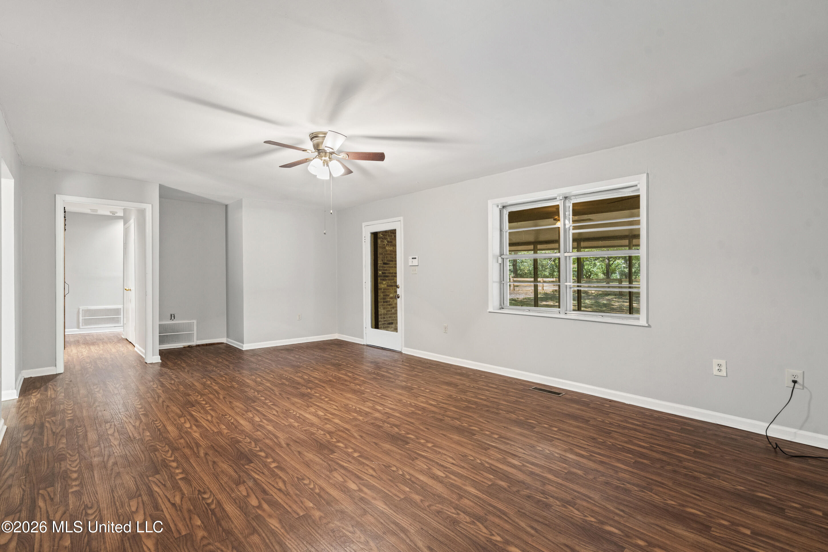 177 Dempsey Drive Property Photo 6