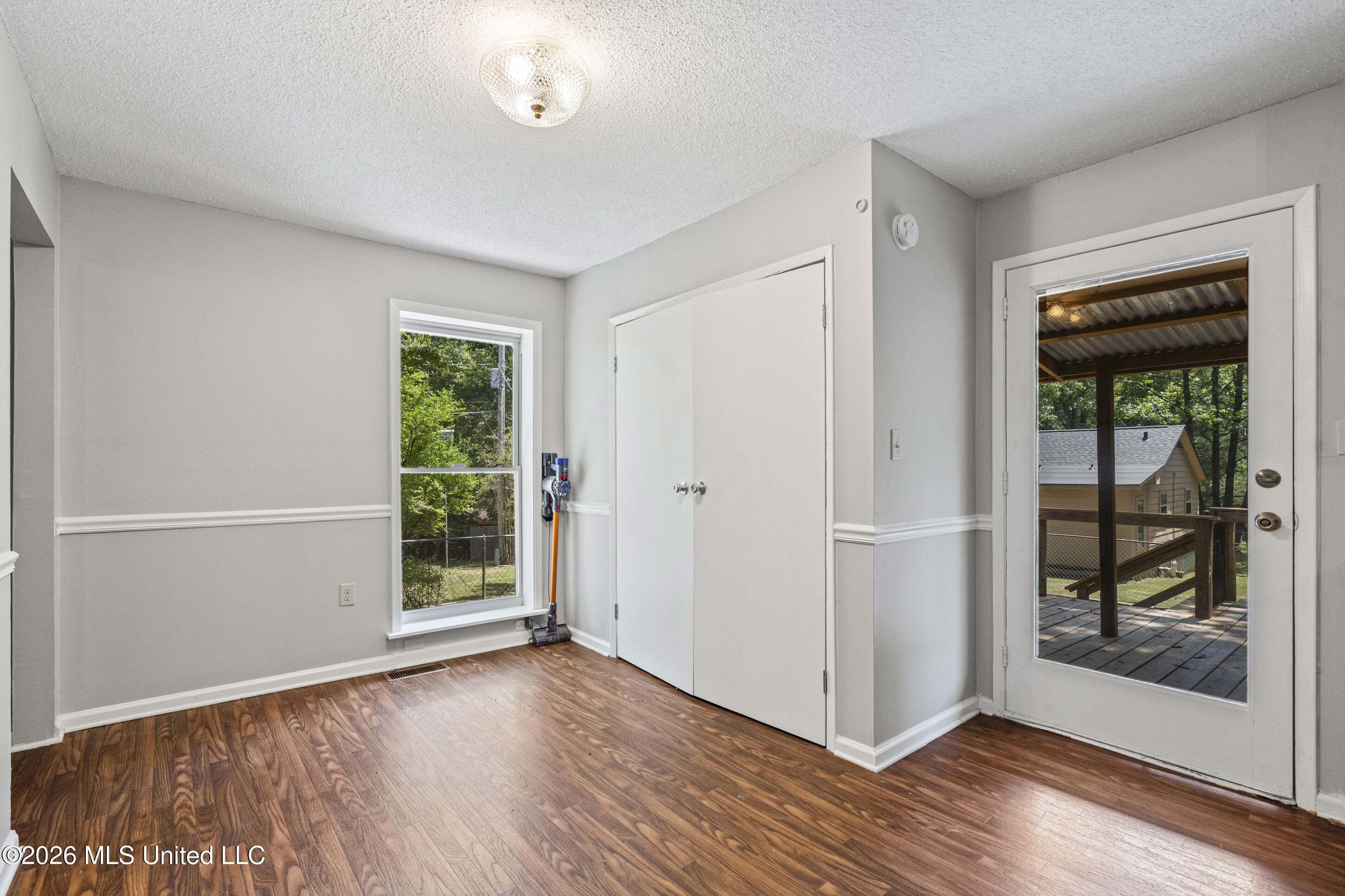 177 Dempsey Drive Property Photo 8