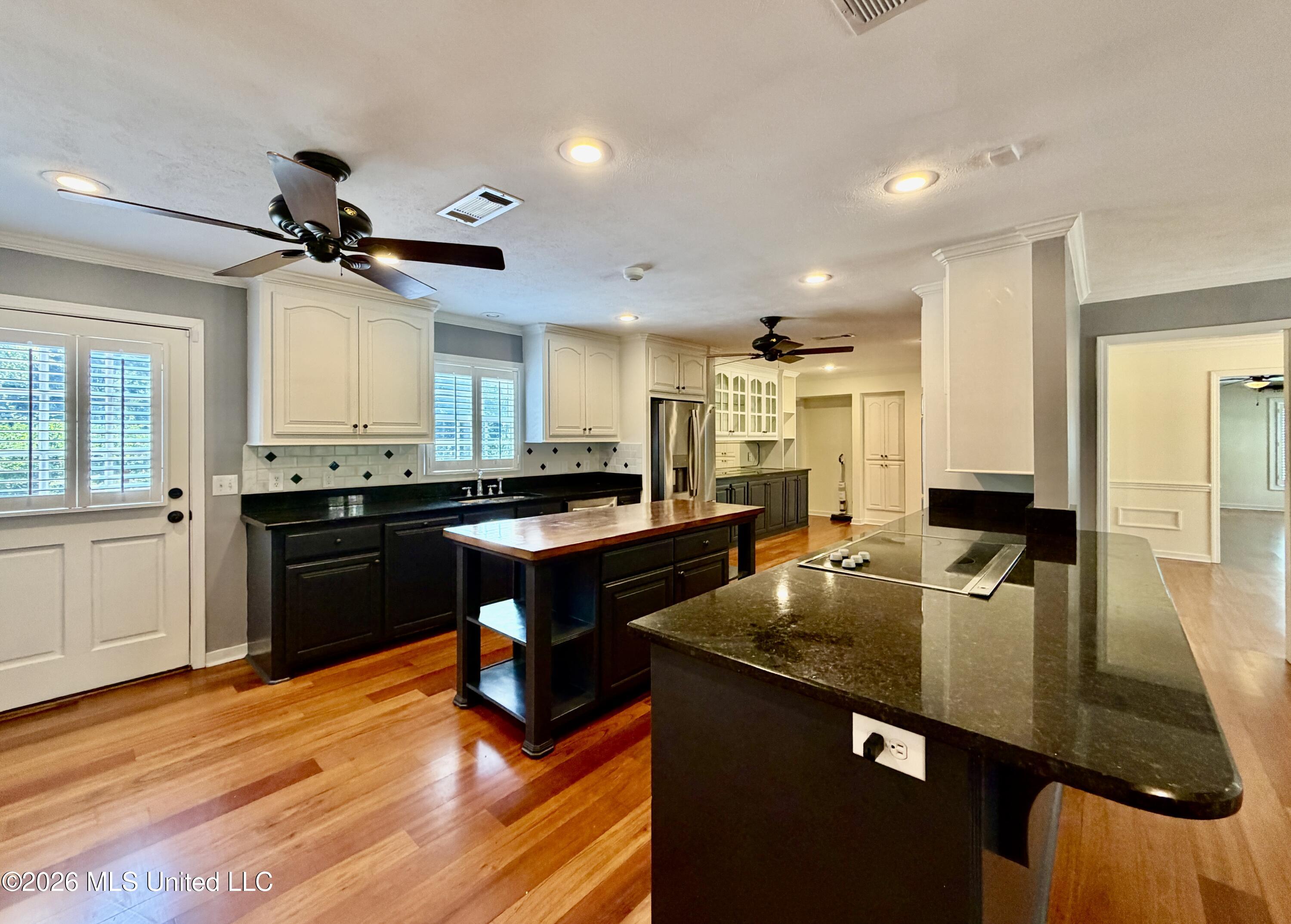 107 Caroline Cove Property Photo 38
