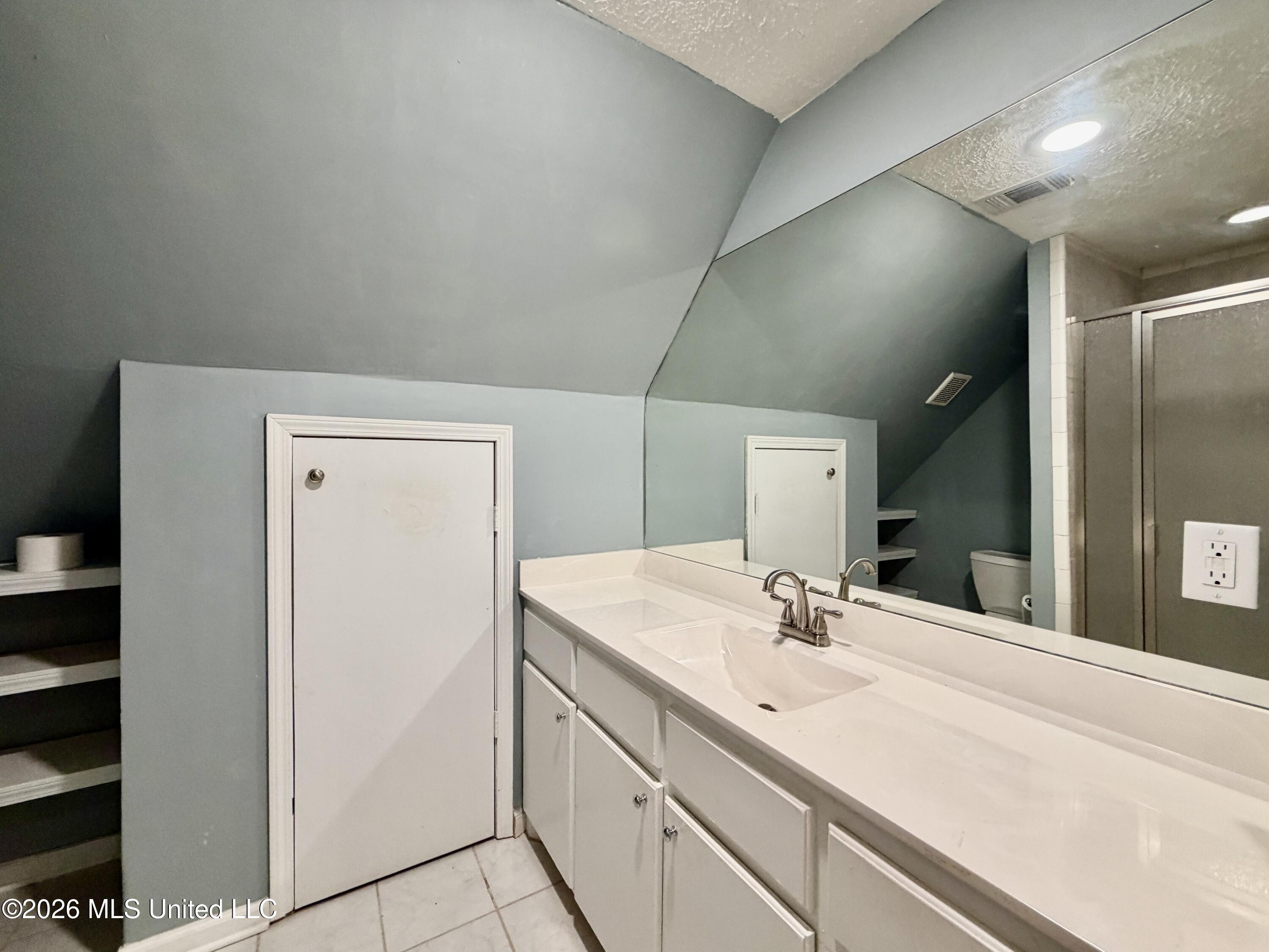 107 Caroline Cove Property Photo 56