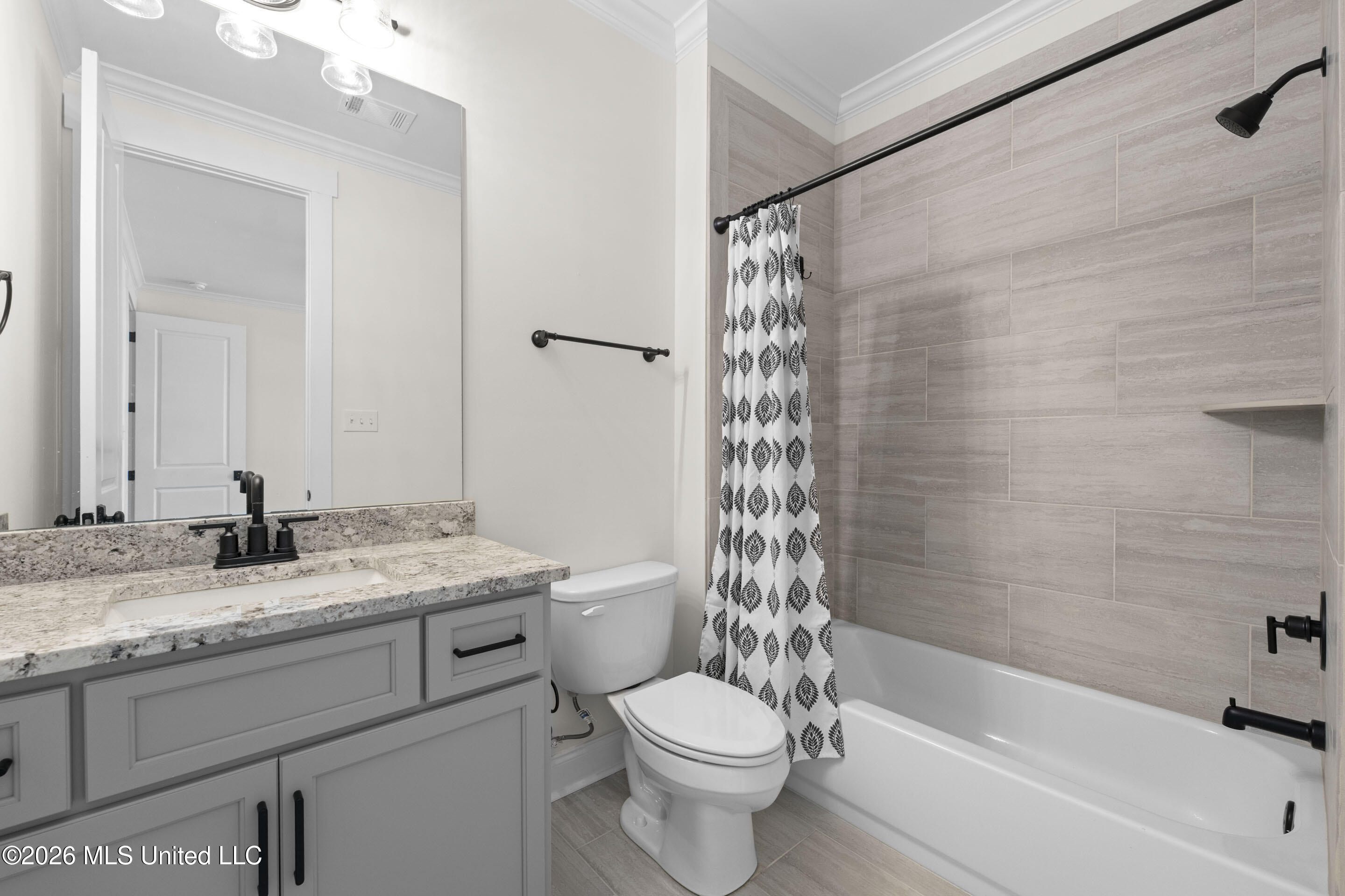 925 Cypress Vine Cove Property Photo 7