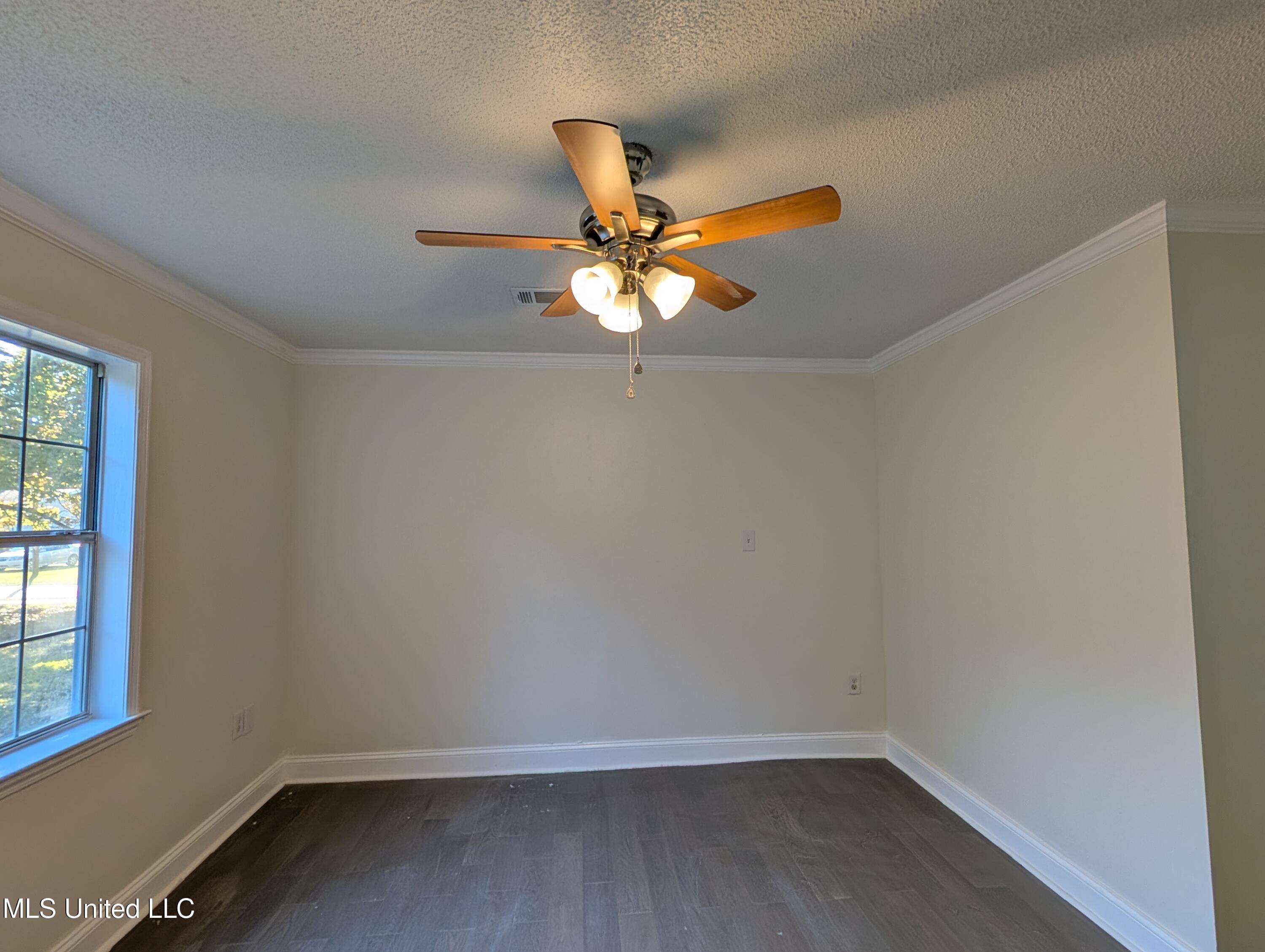 2302 Wilson Avenue Property Photo 18