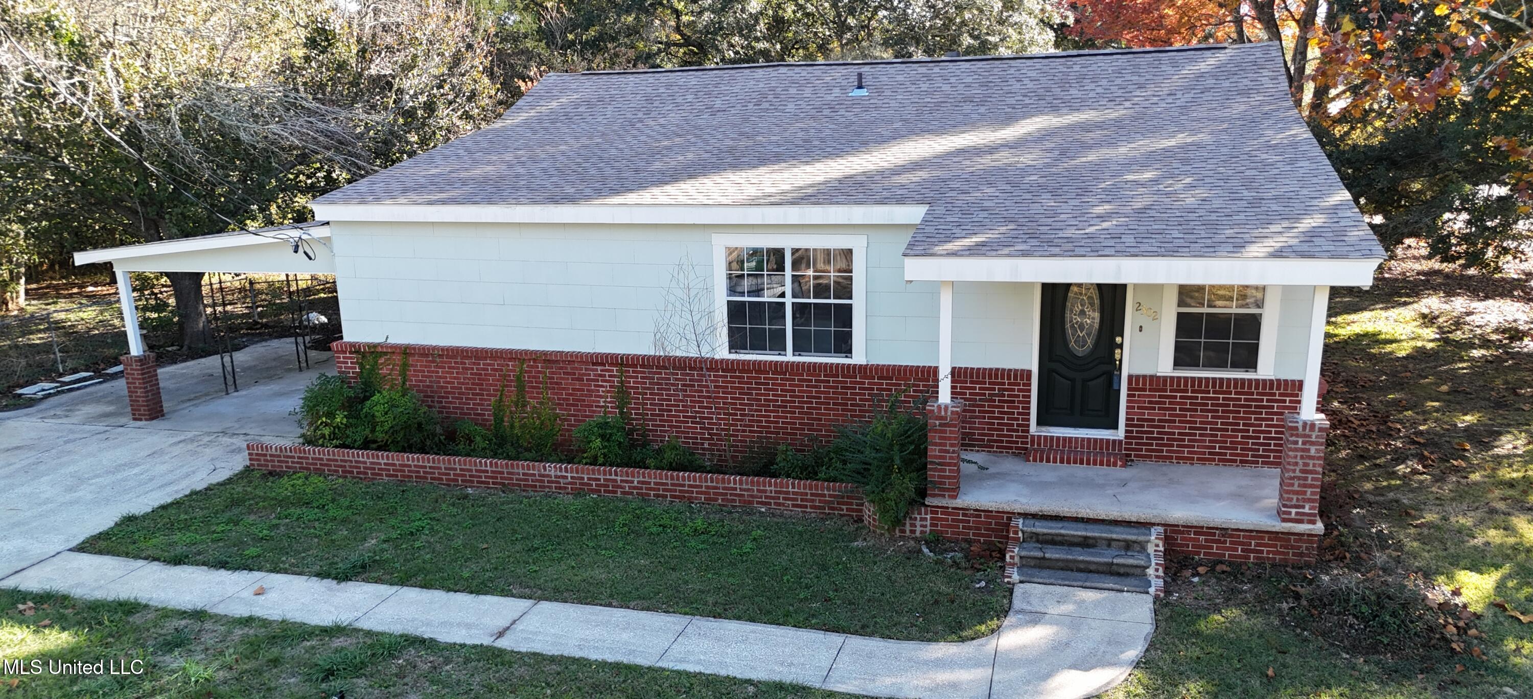 2302 Wilson Avenue Property Photo 20