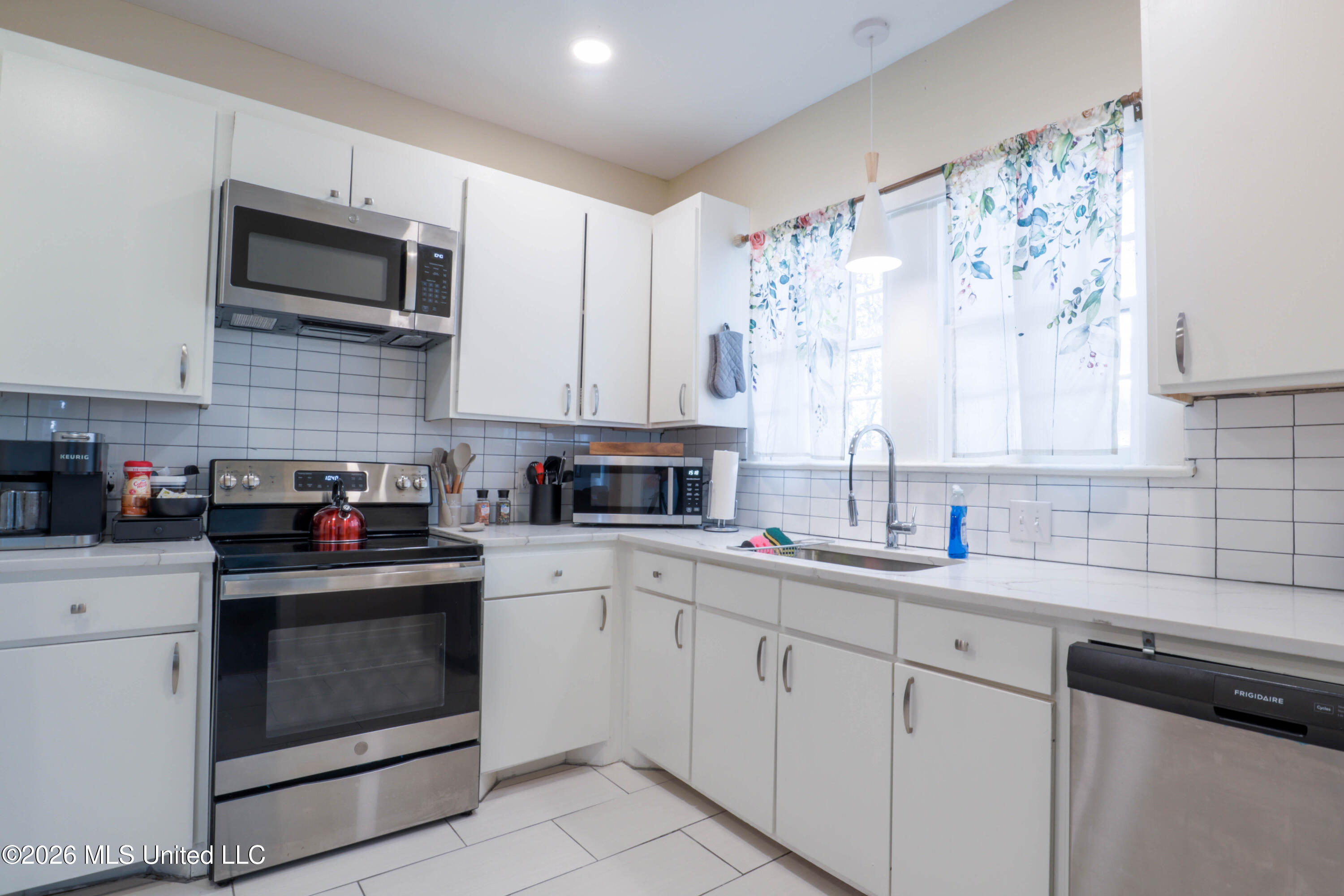 522 Taylor Street Property Photo 8