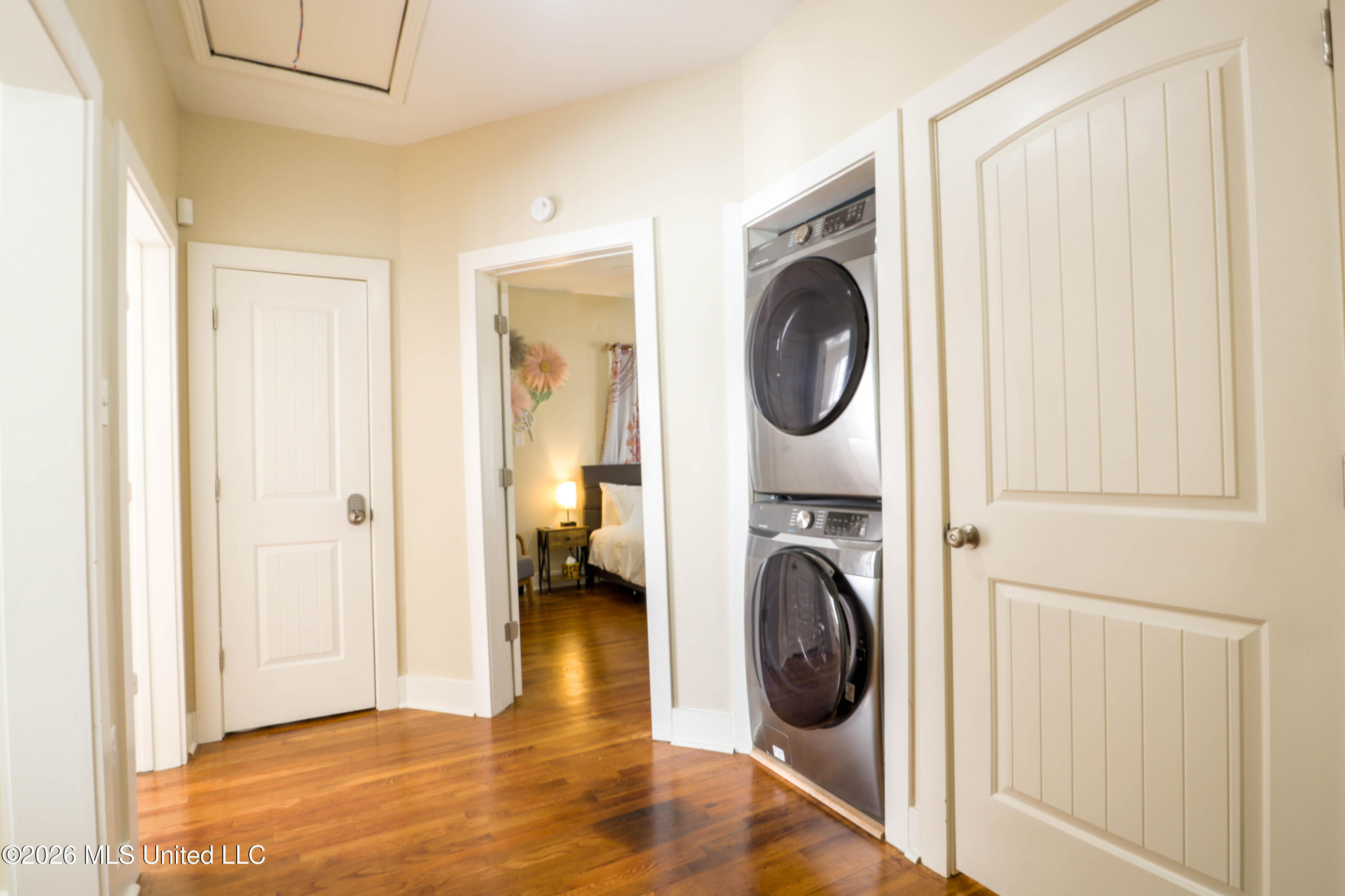 522 Taylor Street Property Photo 12