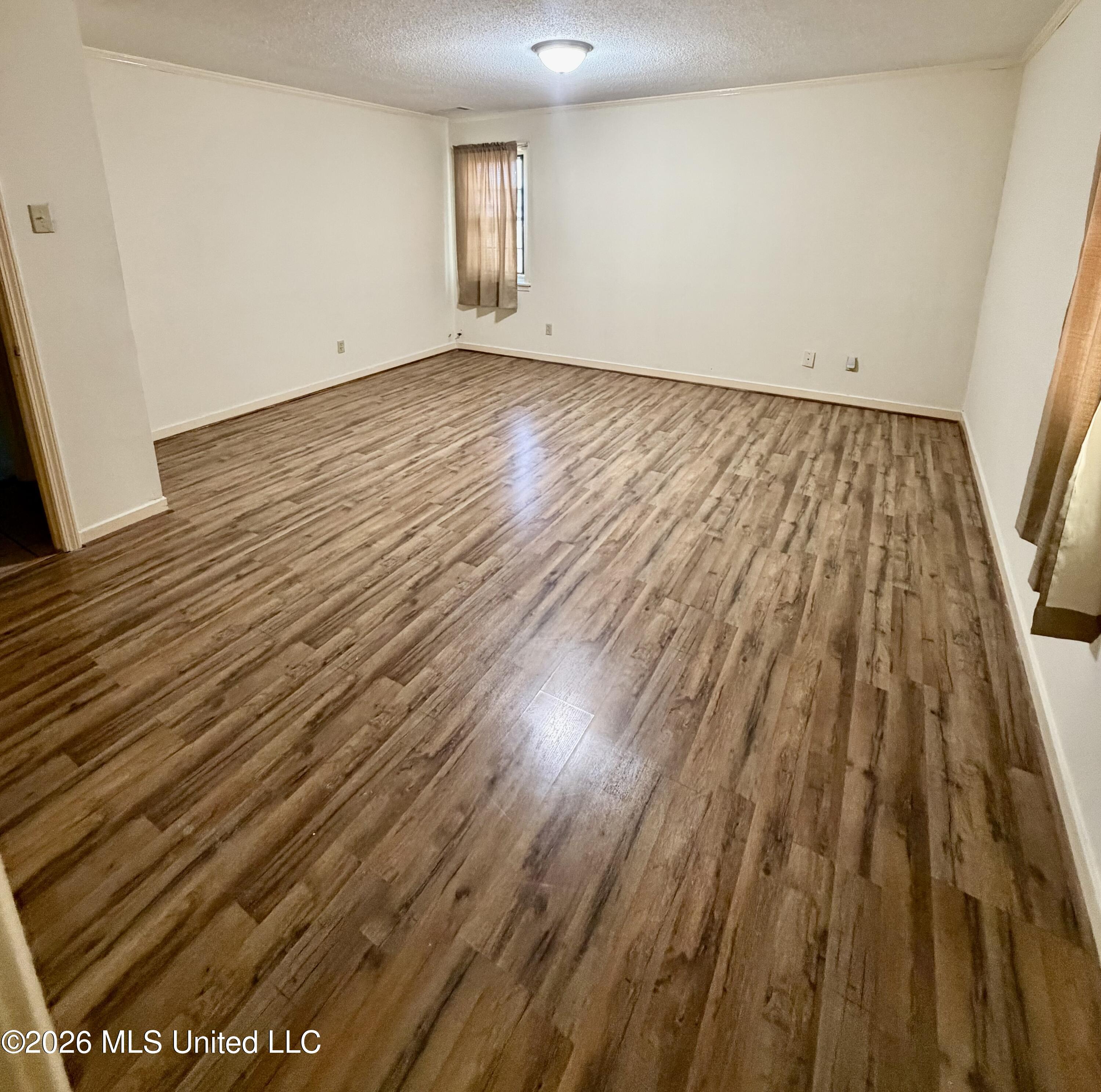 2558 Mourning Dove Street Property Photo 6