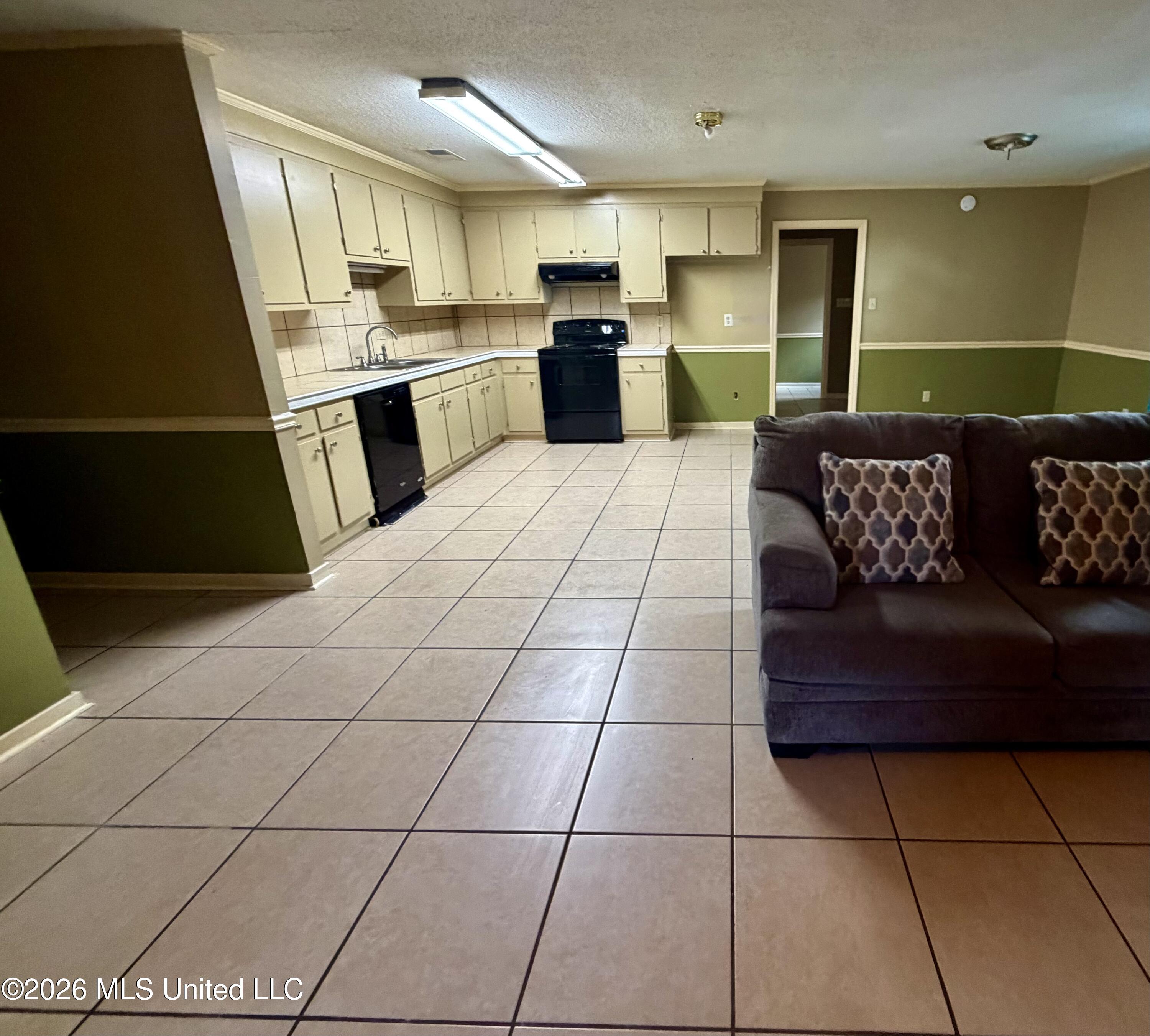 2558 Mourning Dove Street Property Photo 17